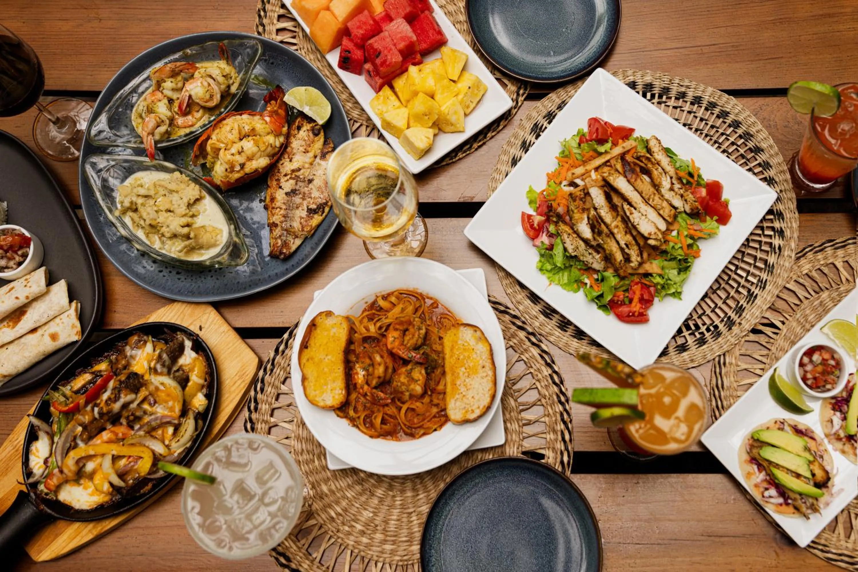 Restaurant/places to eat in Puerta Azul