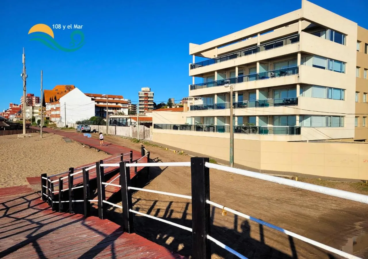 Departamentos frente al mar 108 y el mar