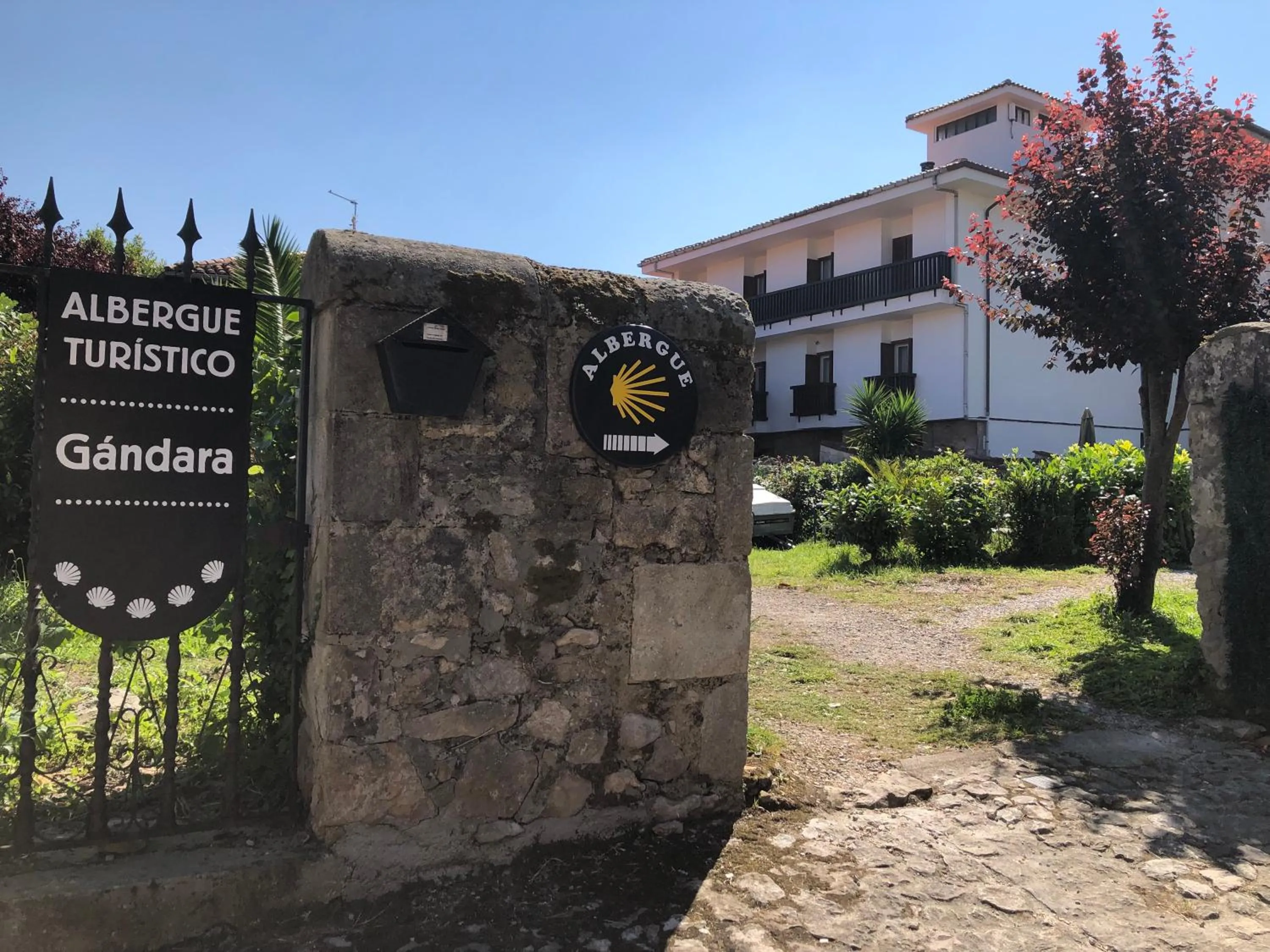 Facade/entrance in Albergue Gándara