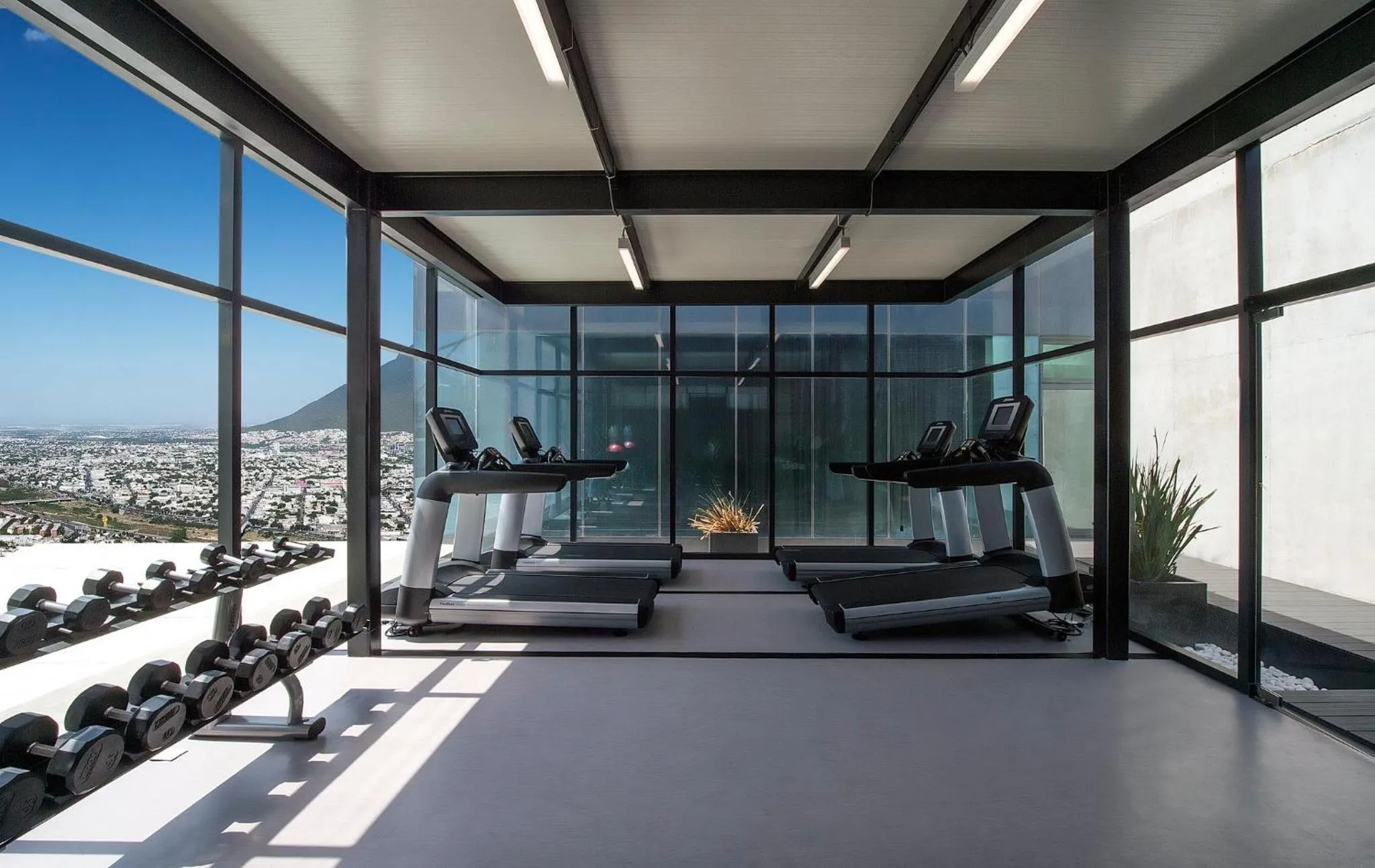 Fitness centre/facilities in Fiesta Americana Monterrey Pabellón M.