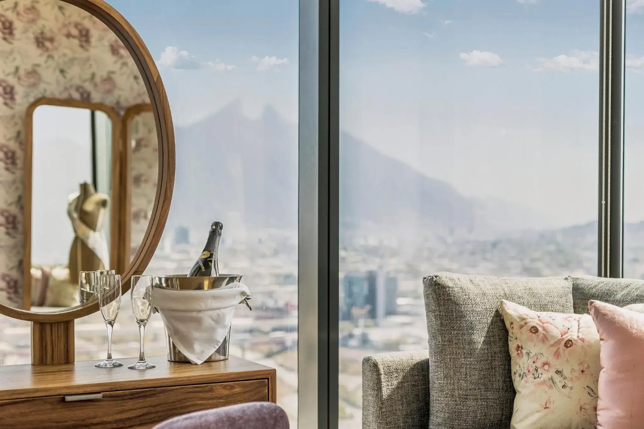 Property building in Fiesta Americana Monterrey Pabellón M. Property building in Fiesta Americana Monterrey Pabellón M.