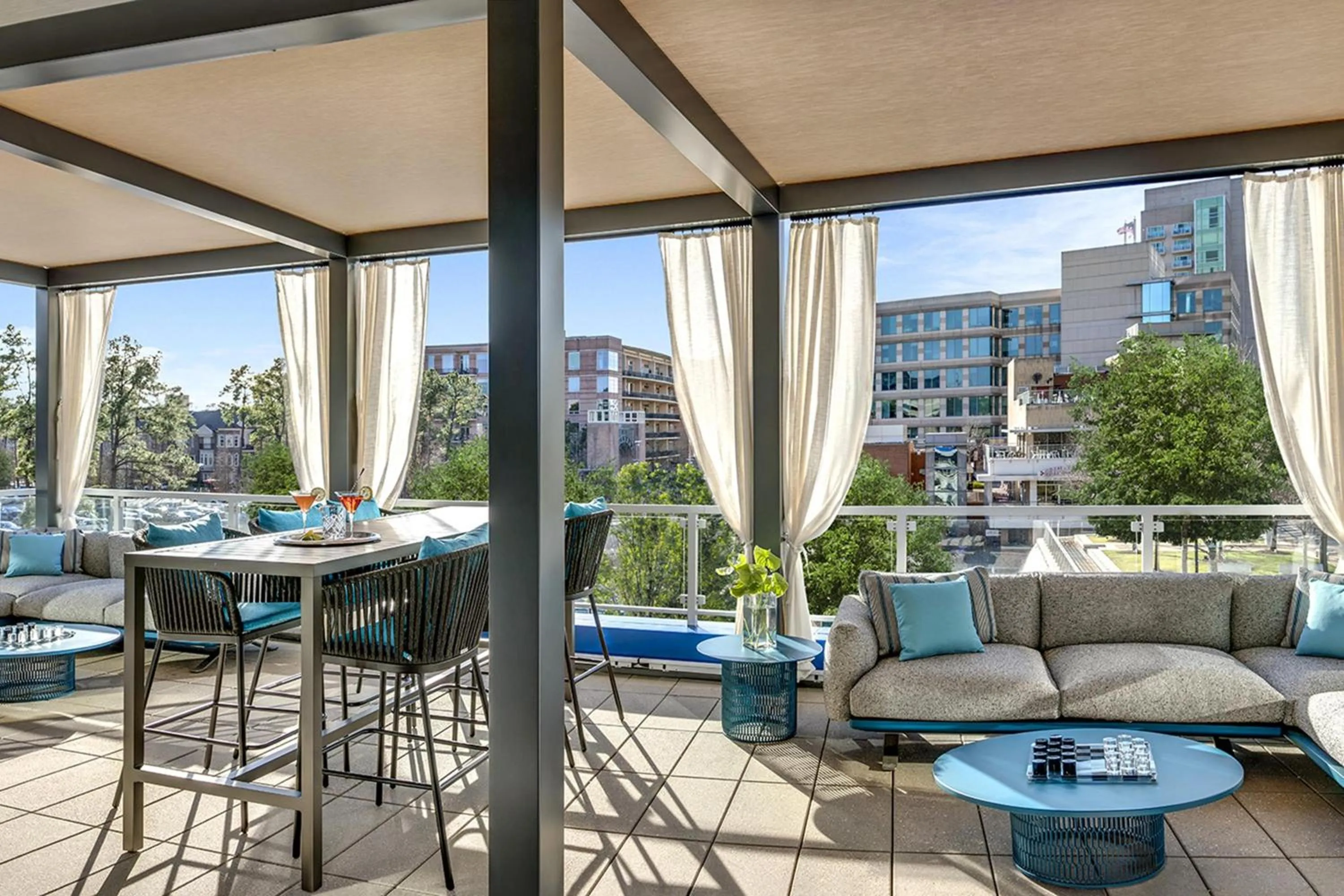 Restaurant/places to eat in The Westin at The Woodlands