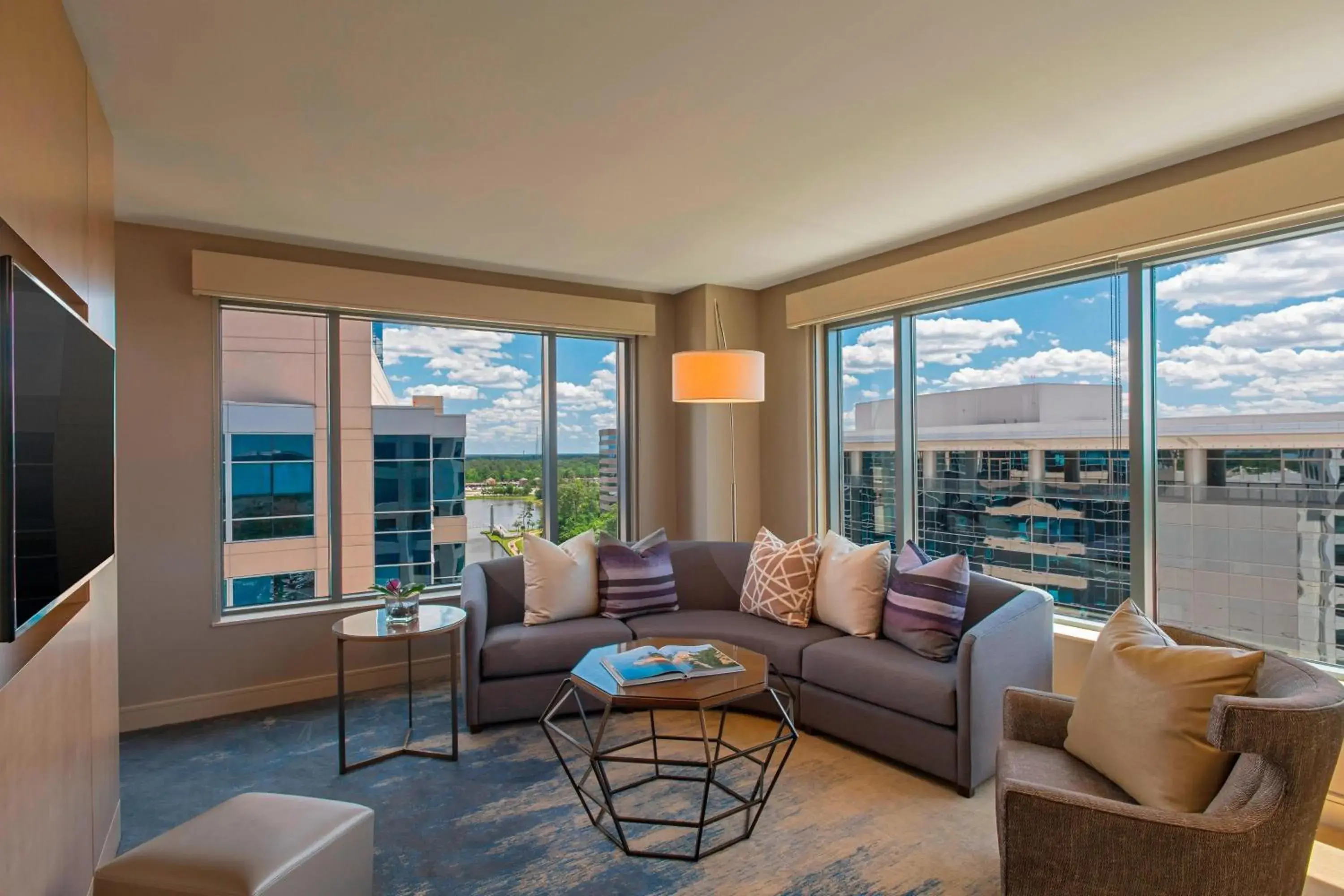 Executive Suite, 1 Bedroom Suite, 1 King in The Westin at The Woodlands Executive Suite, 1 Bedroom Suite, 1 King in The Westin at The Woodlands
