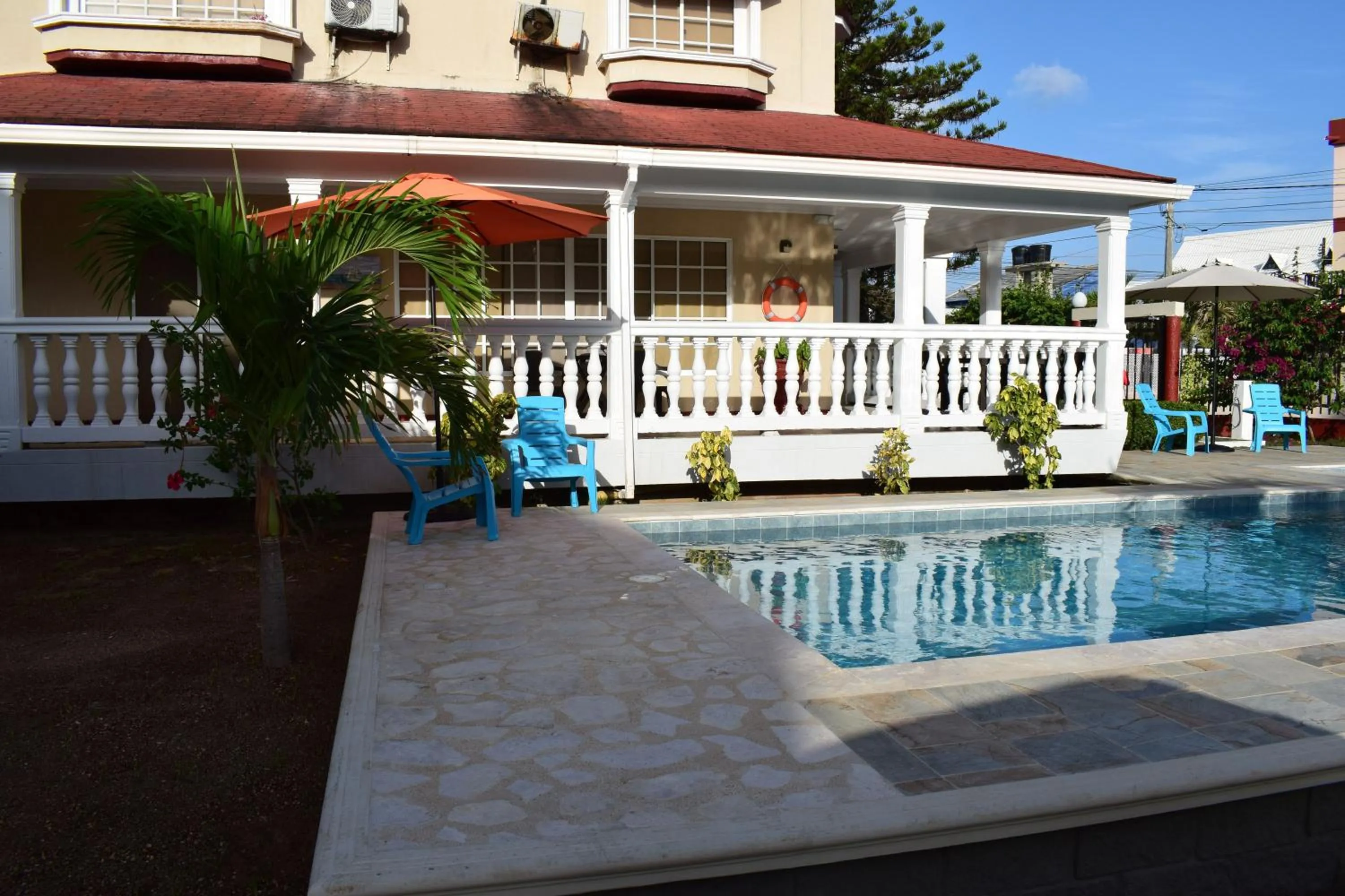 Swimming pool in Hostal Marlyn