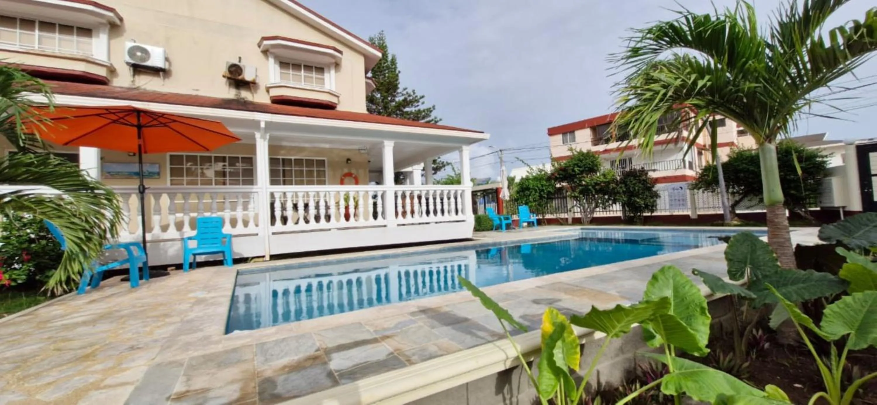 Swimming pool in Hostal Marlyn