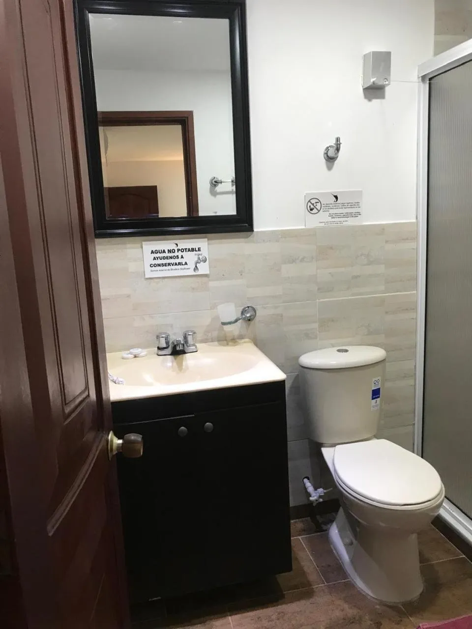 Property building in Hostal Marlyn