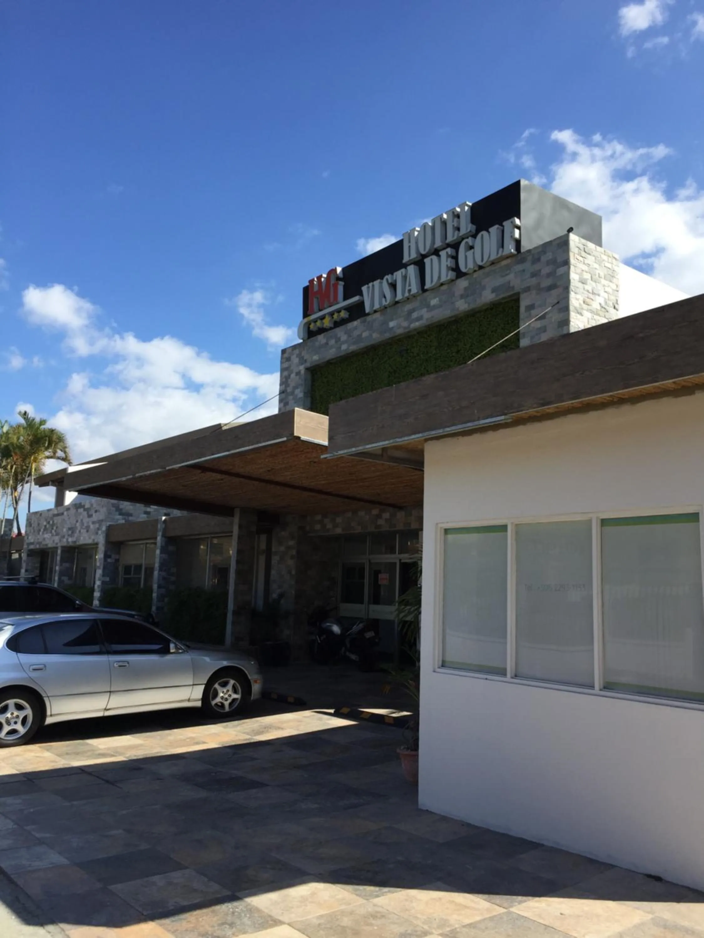 Facade/entrance in Hotel Vista De Golf, San Jose Aeropuerto, Costa Rica