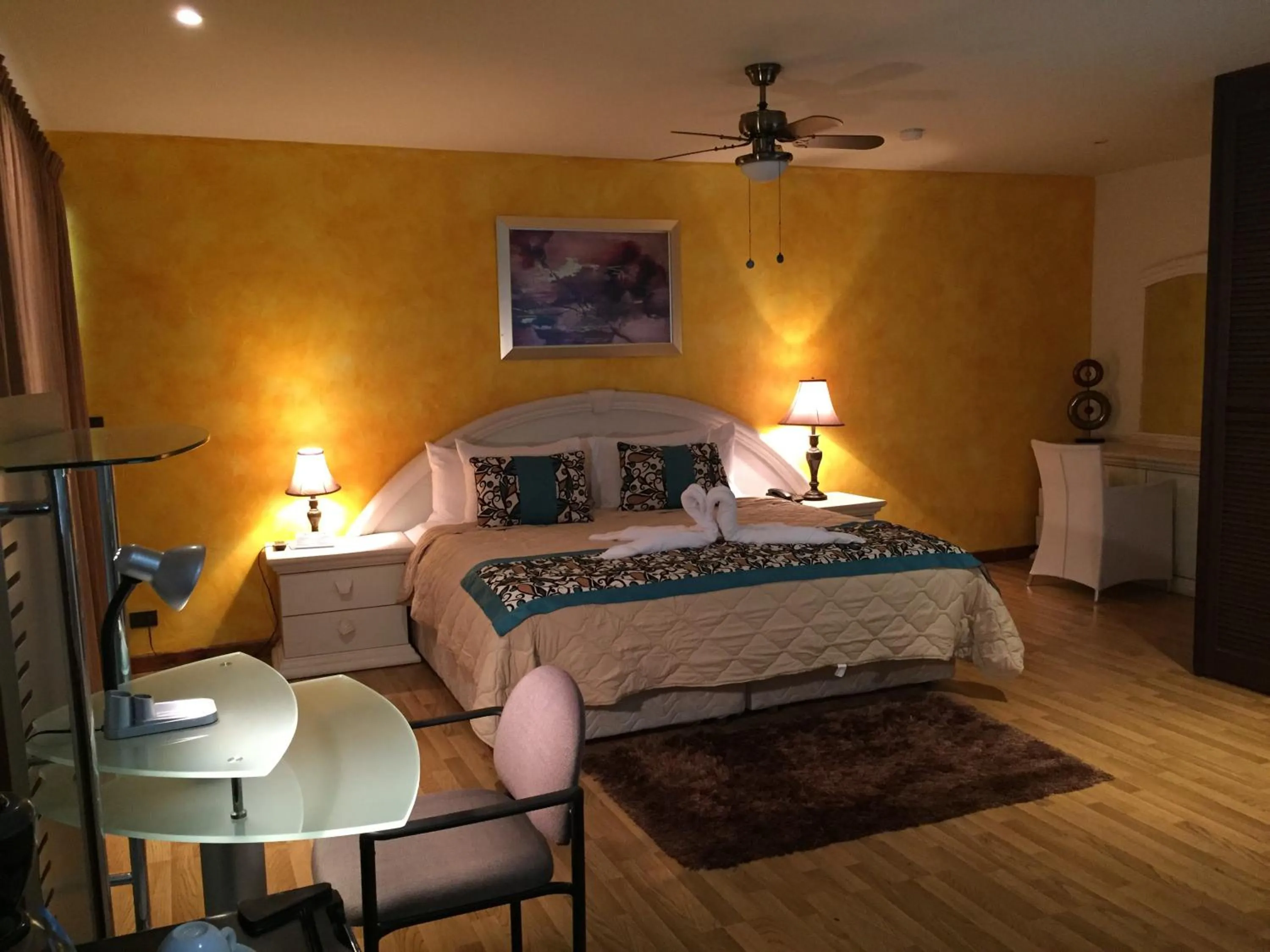 Decorative detail, Bed in Hotel Vista De Golf, San Jose Aeropuerto, Costa Rica