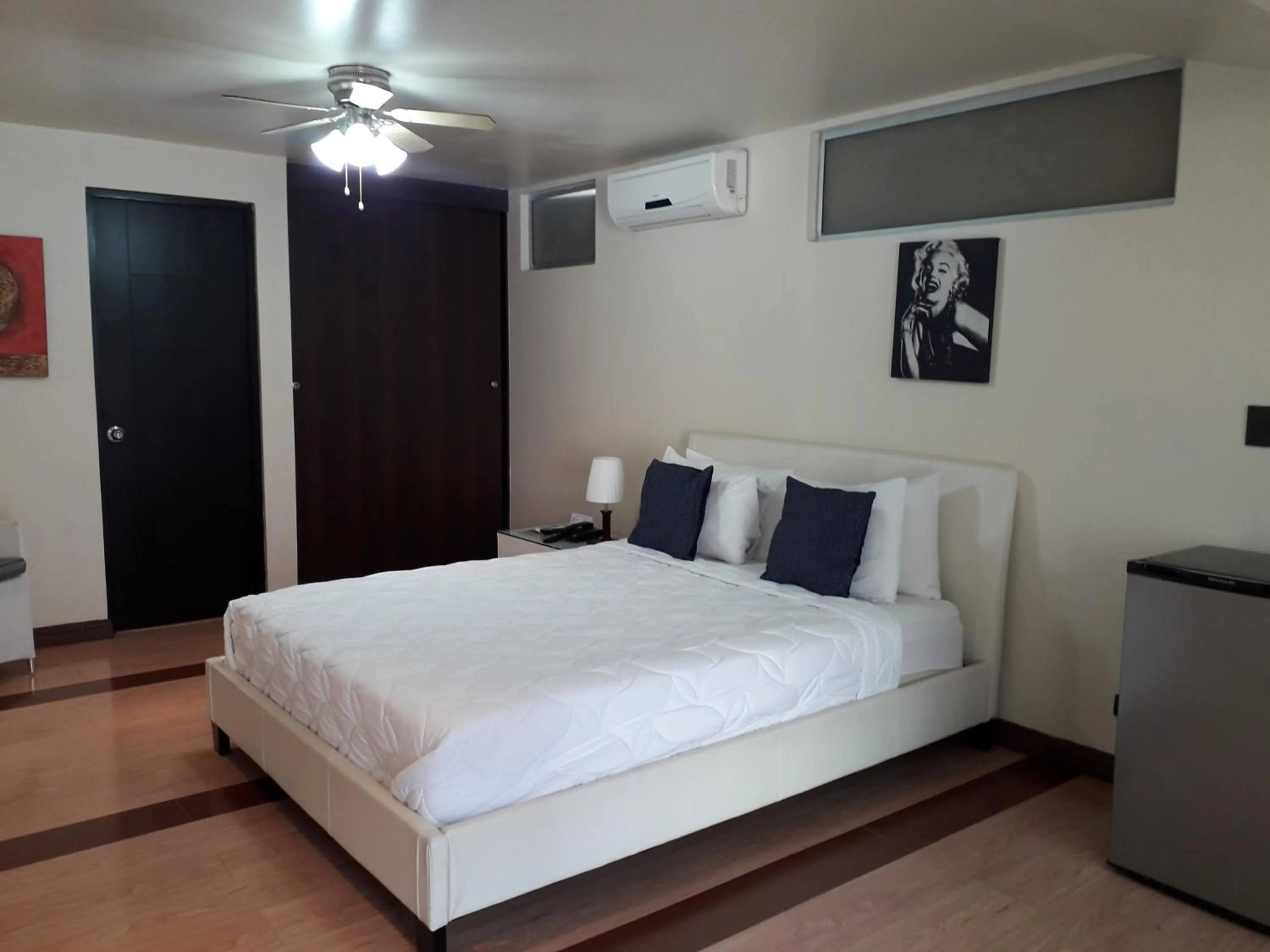 Bed in Hotel Vista De Golf, San Jose Aeropuerto, Costa Rica