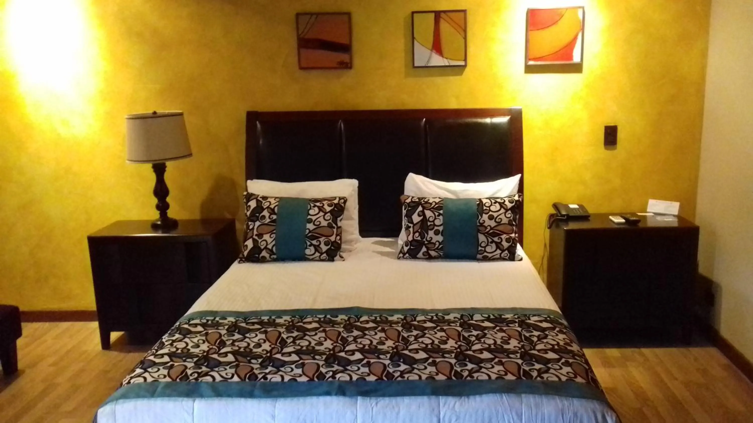 Bed in Hotel Vista De Golf, San Jose Aeropuerto, Costa Rica