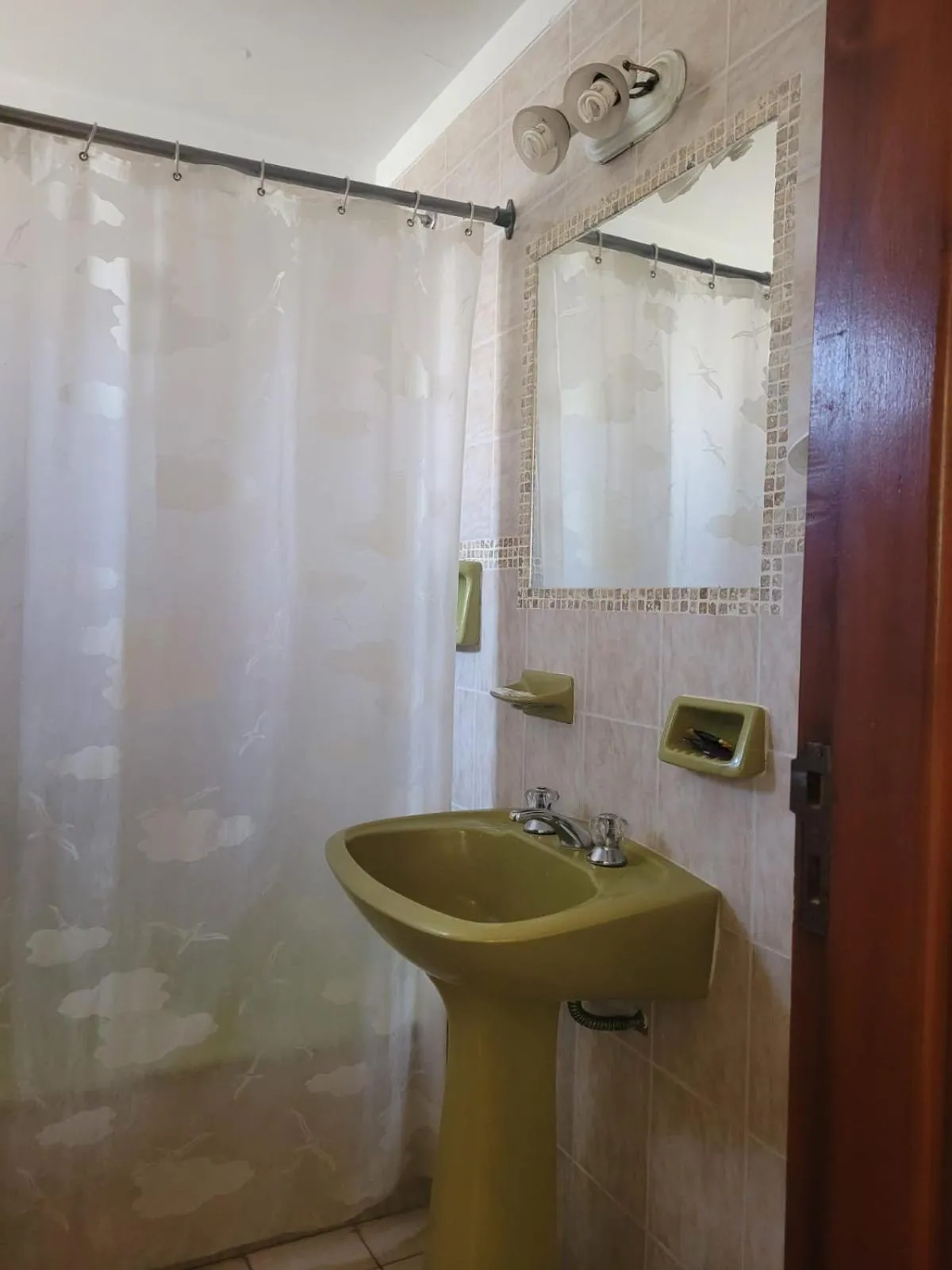Bathroom in Apolo Hotel