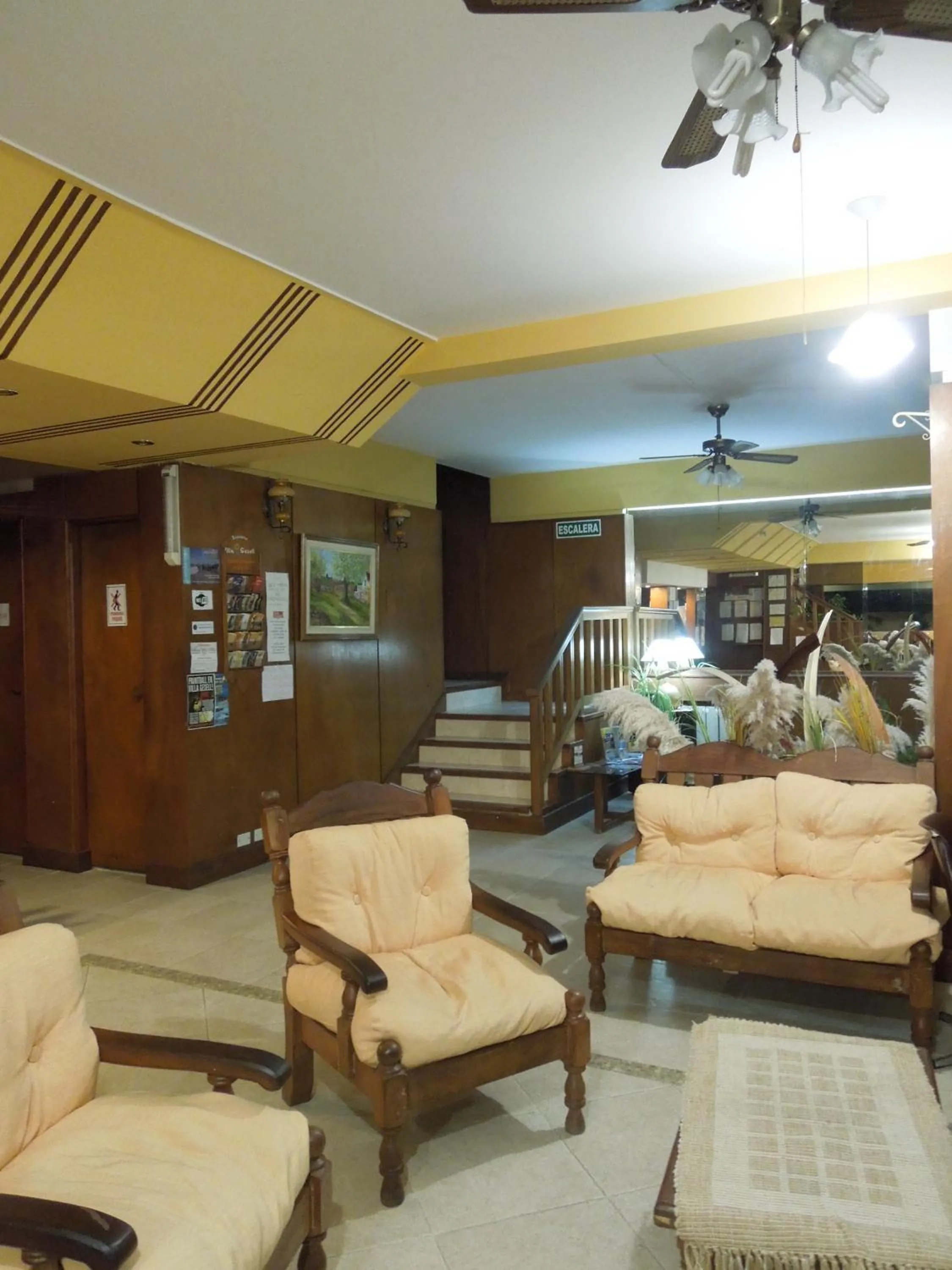 Lobby or reception in Apolo Hotel
