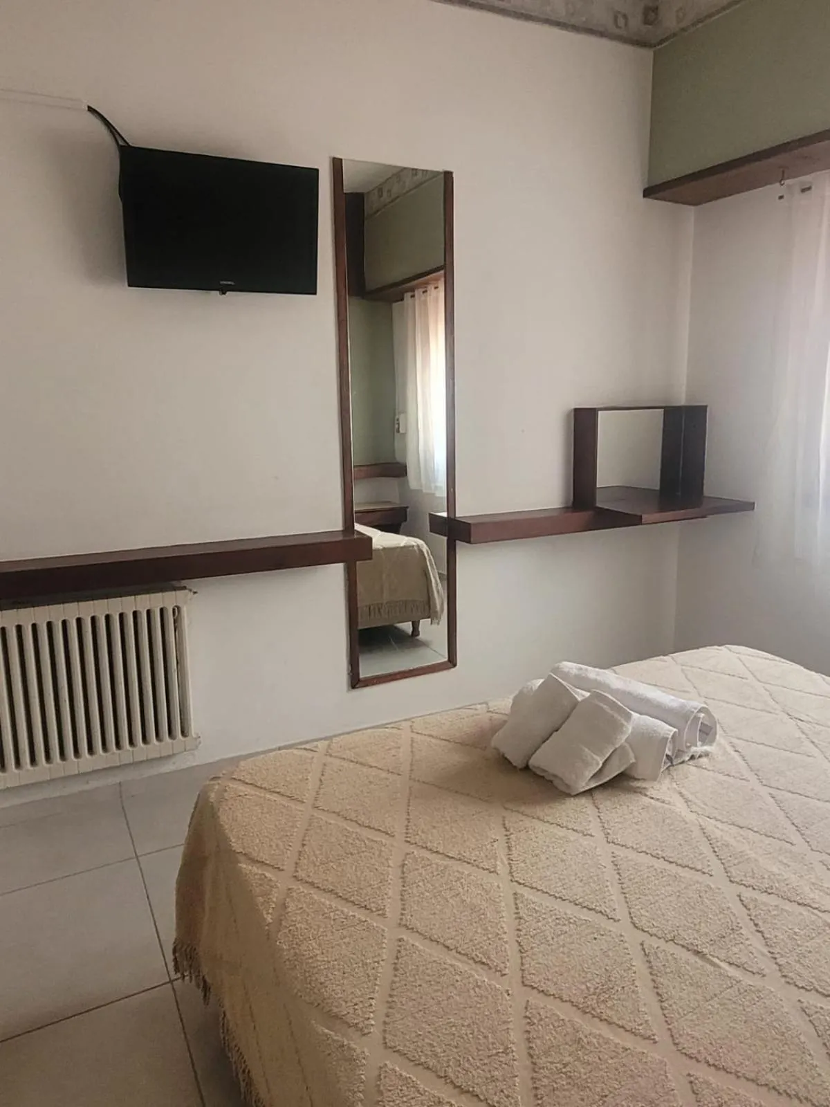 Photo of the whole room, Bed in Apolo Hotel