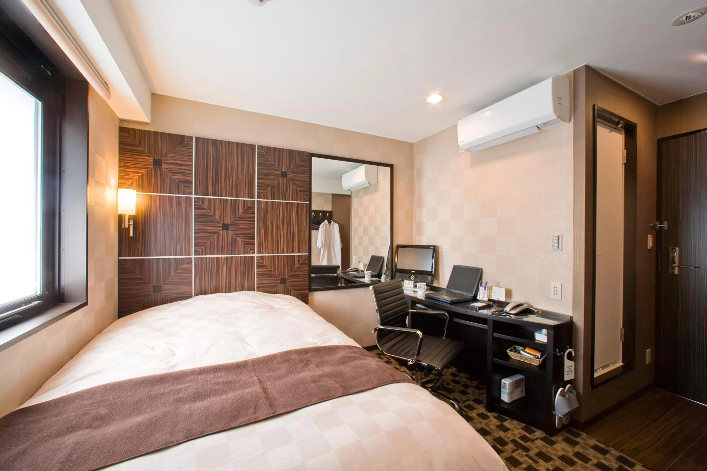 Decorative detail in Access Inn Kariya