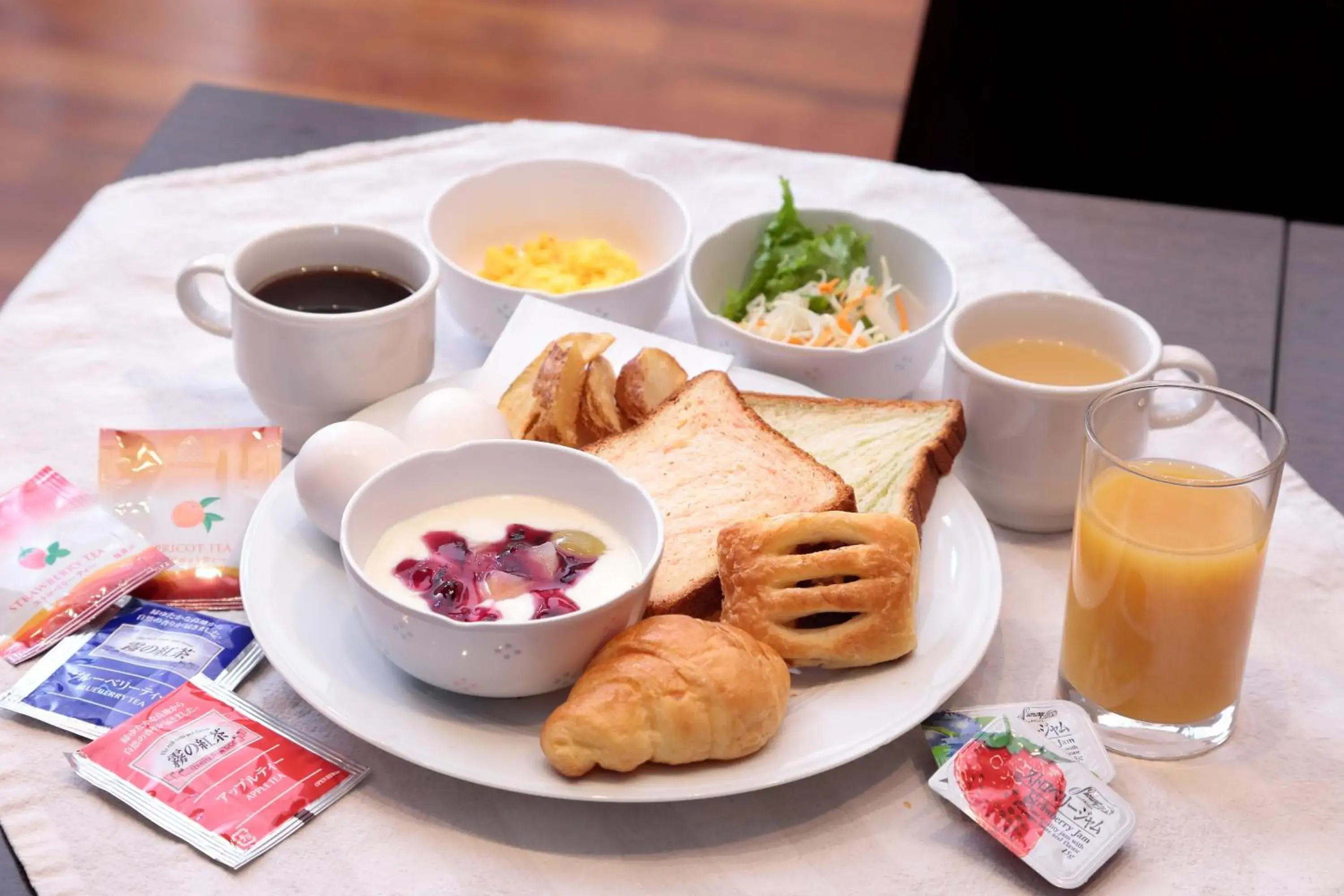 Buffet breakfast in Access Inn Kariya Buffet breakfast in Access Inn Kariya