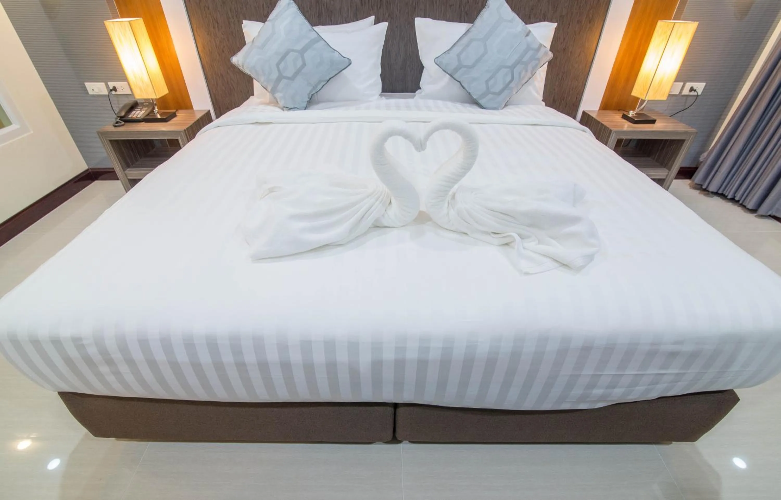 Photo of the whole room, Bed in Som-O House Hotel