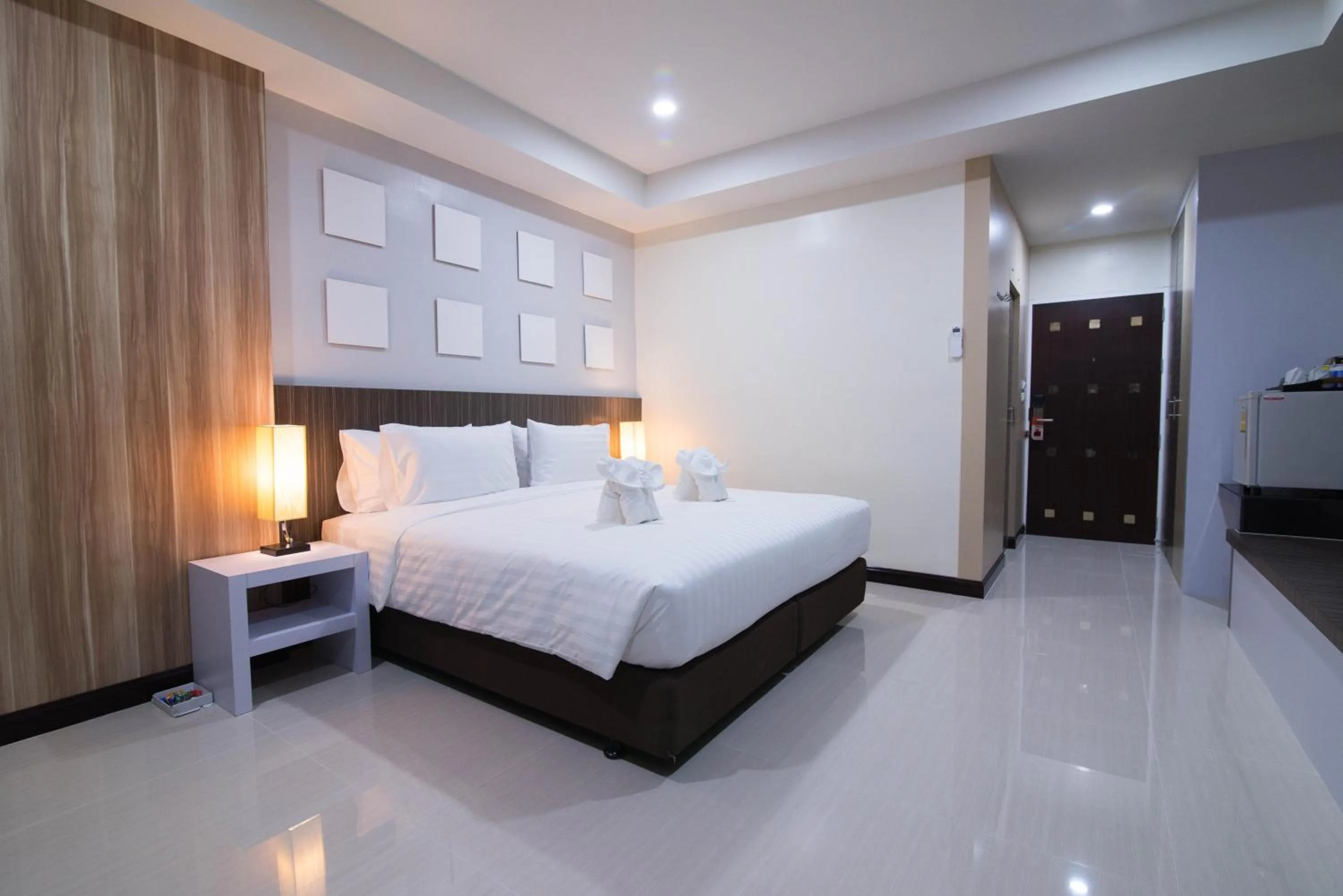 Photo of the whole room, Bed in Som-O House Hotel