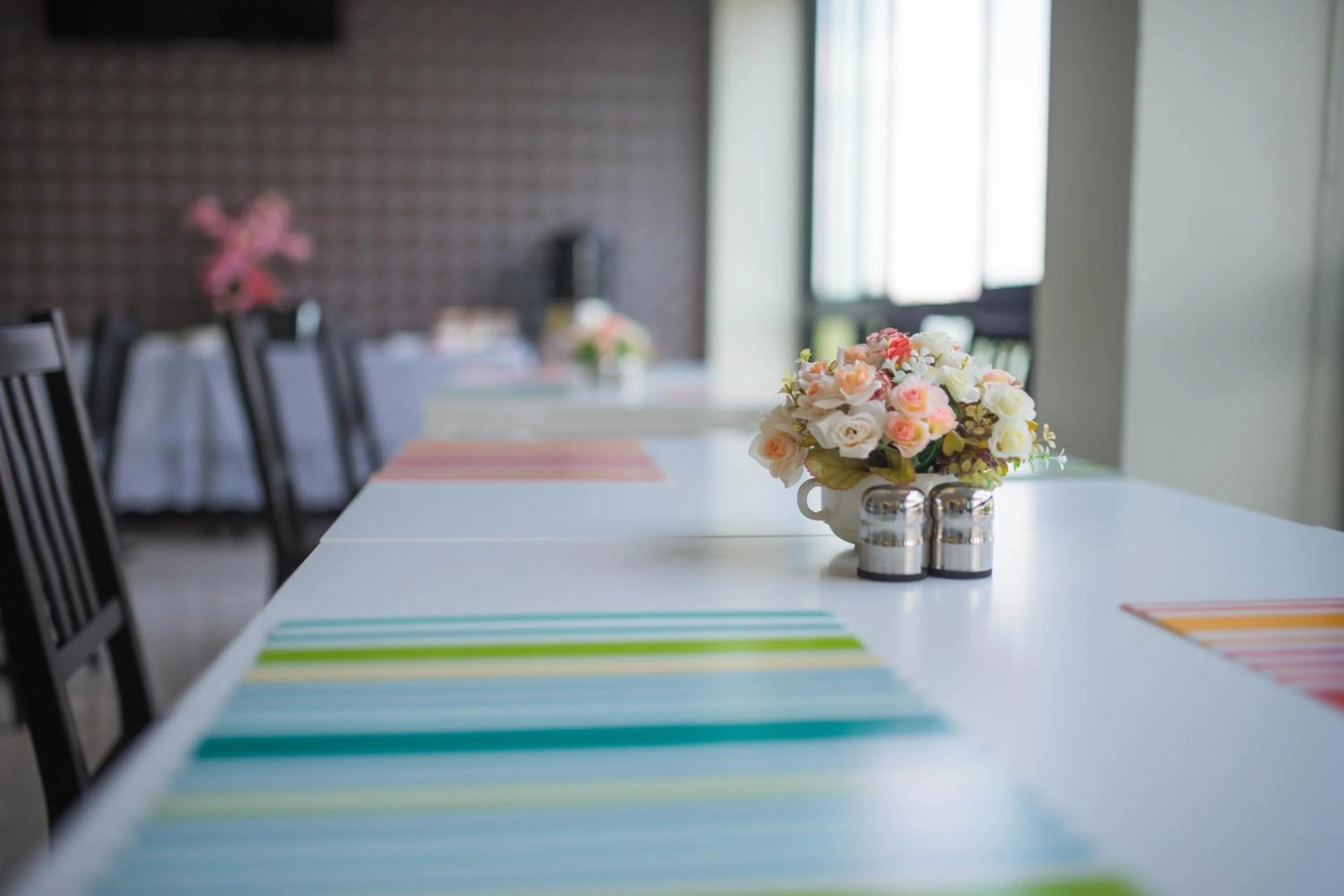 Restaurant/places to eat in Som-O House Hotel