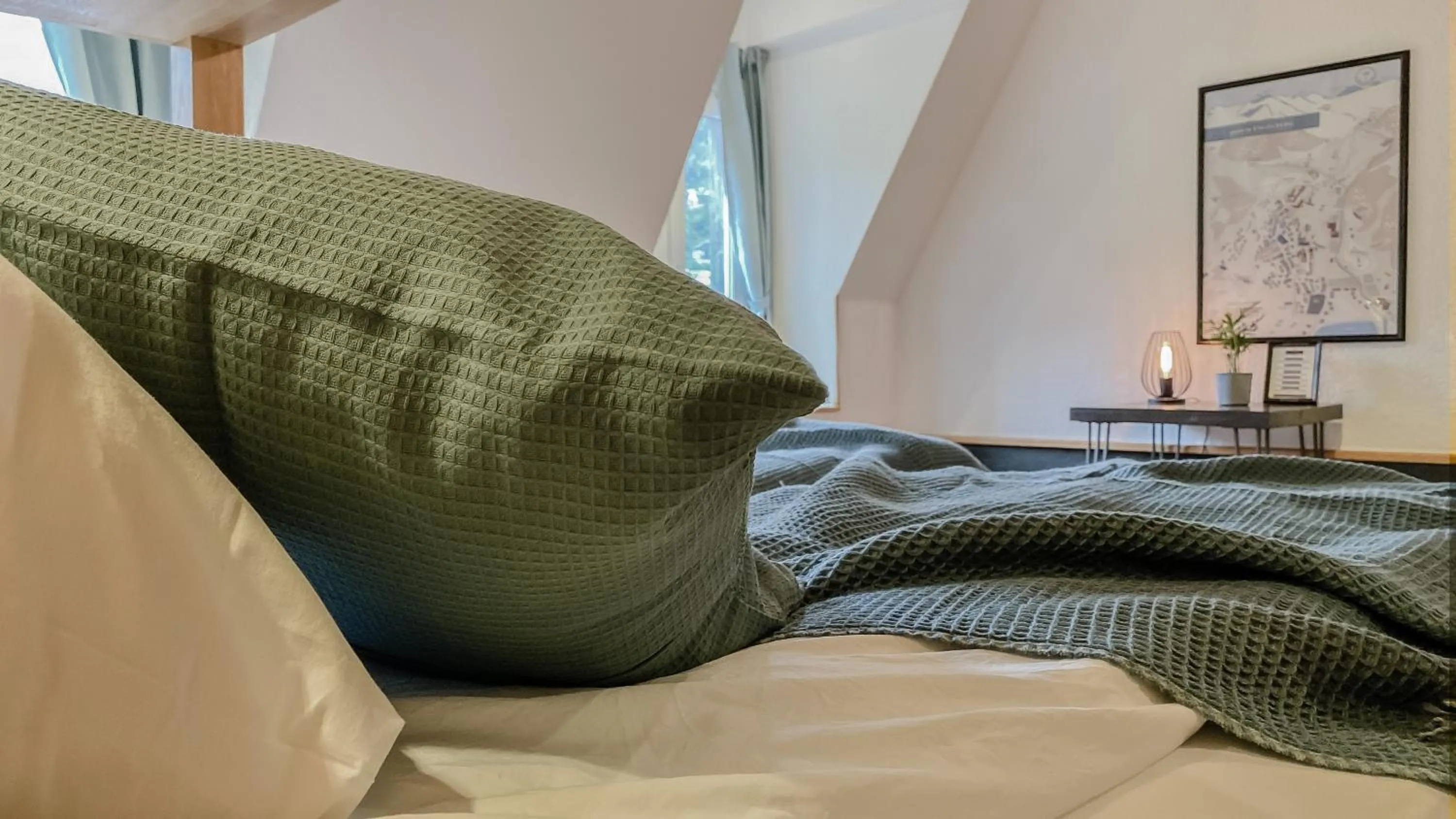 Bed in GRAND your home with common kitchens with self check-in