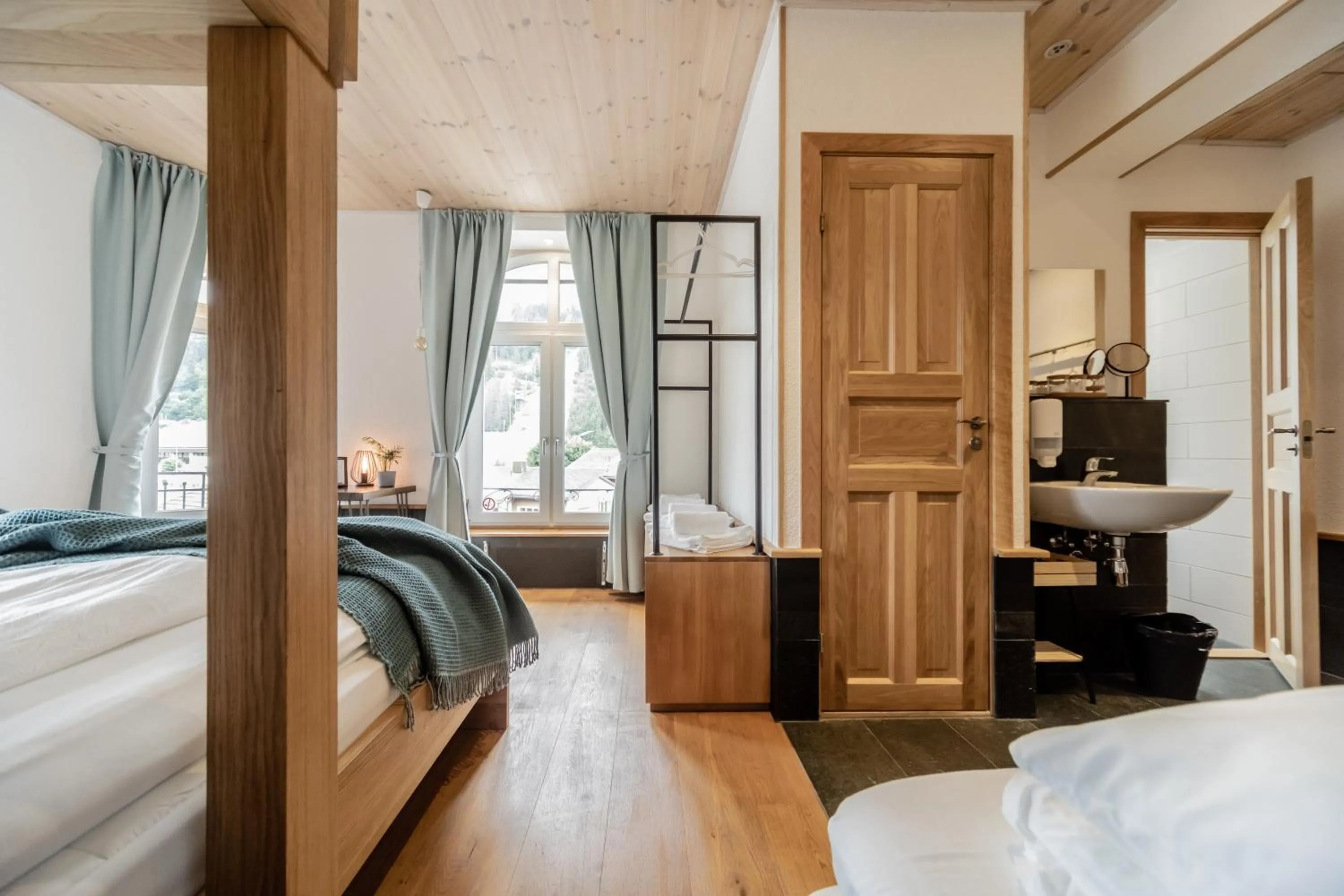 Photo of the whole room, Bed in GRAND your home with common kitchens with self check-in