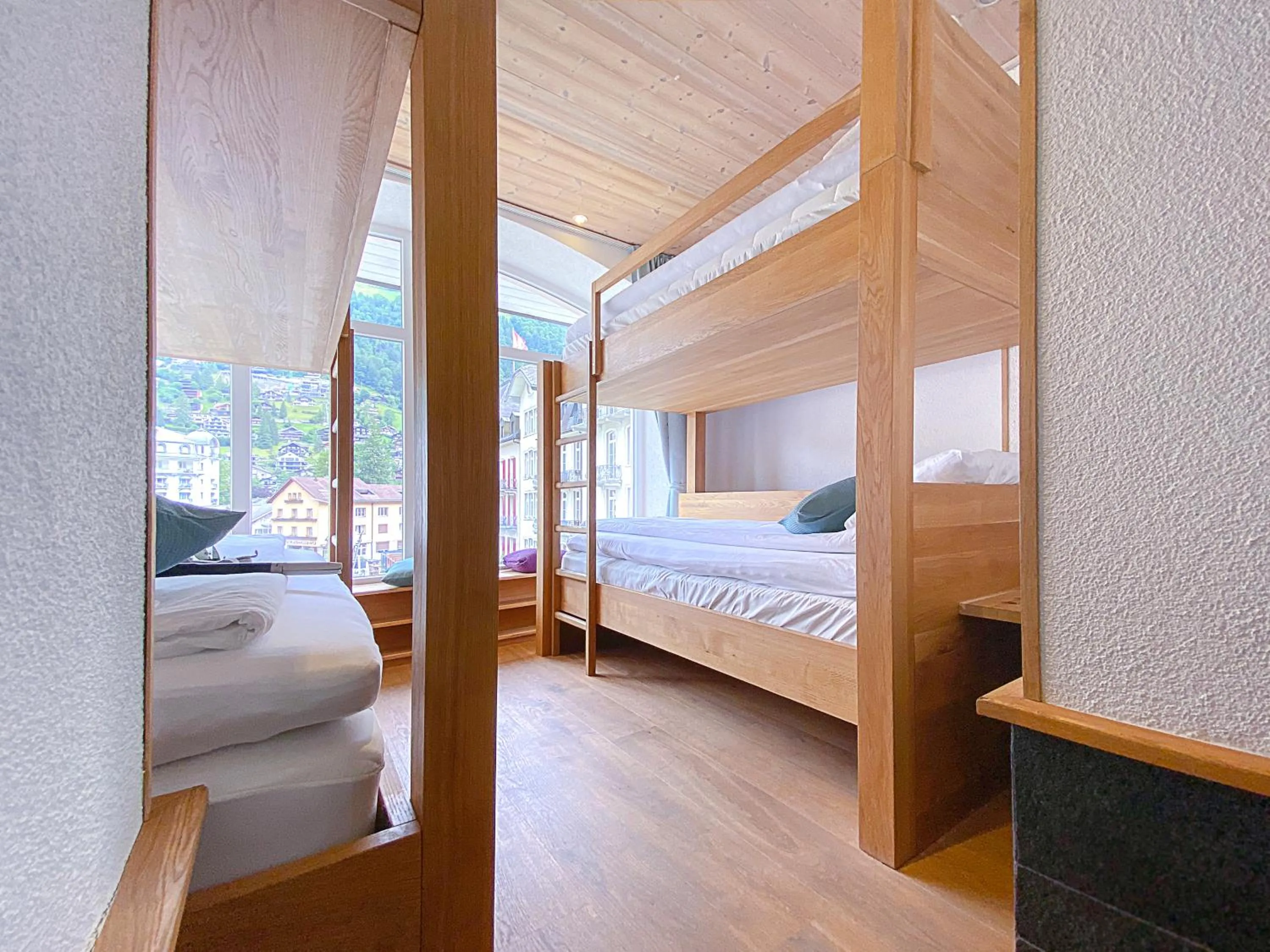 bunk bed, Bed in GRAND your home with common kitchens with self check-in