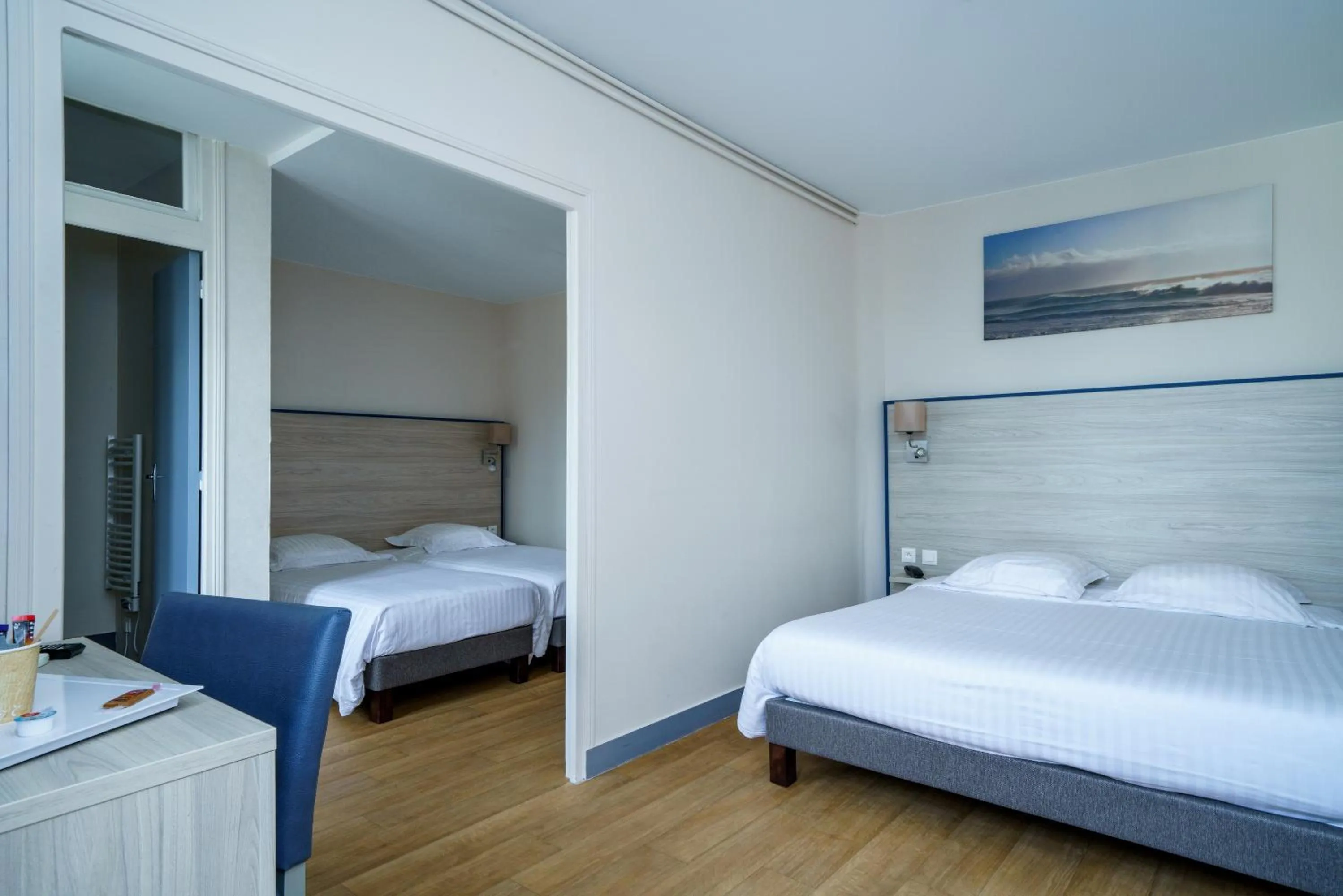 Family, Bed in Logis Le Grand Hotel