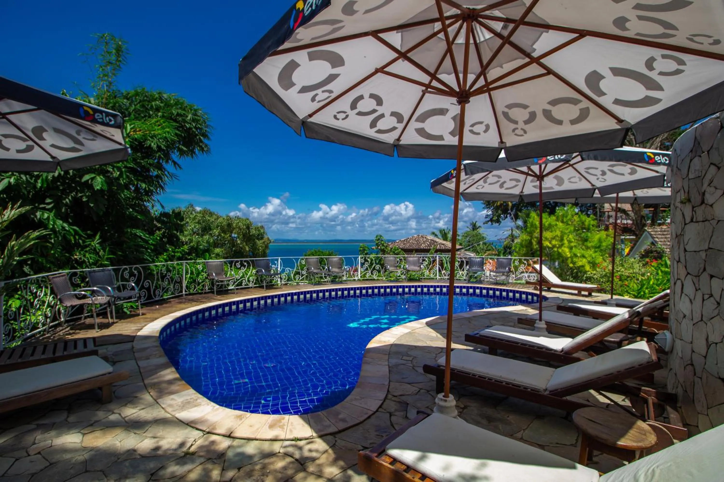 Swimming pool in Pousada Natureza