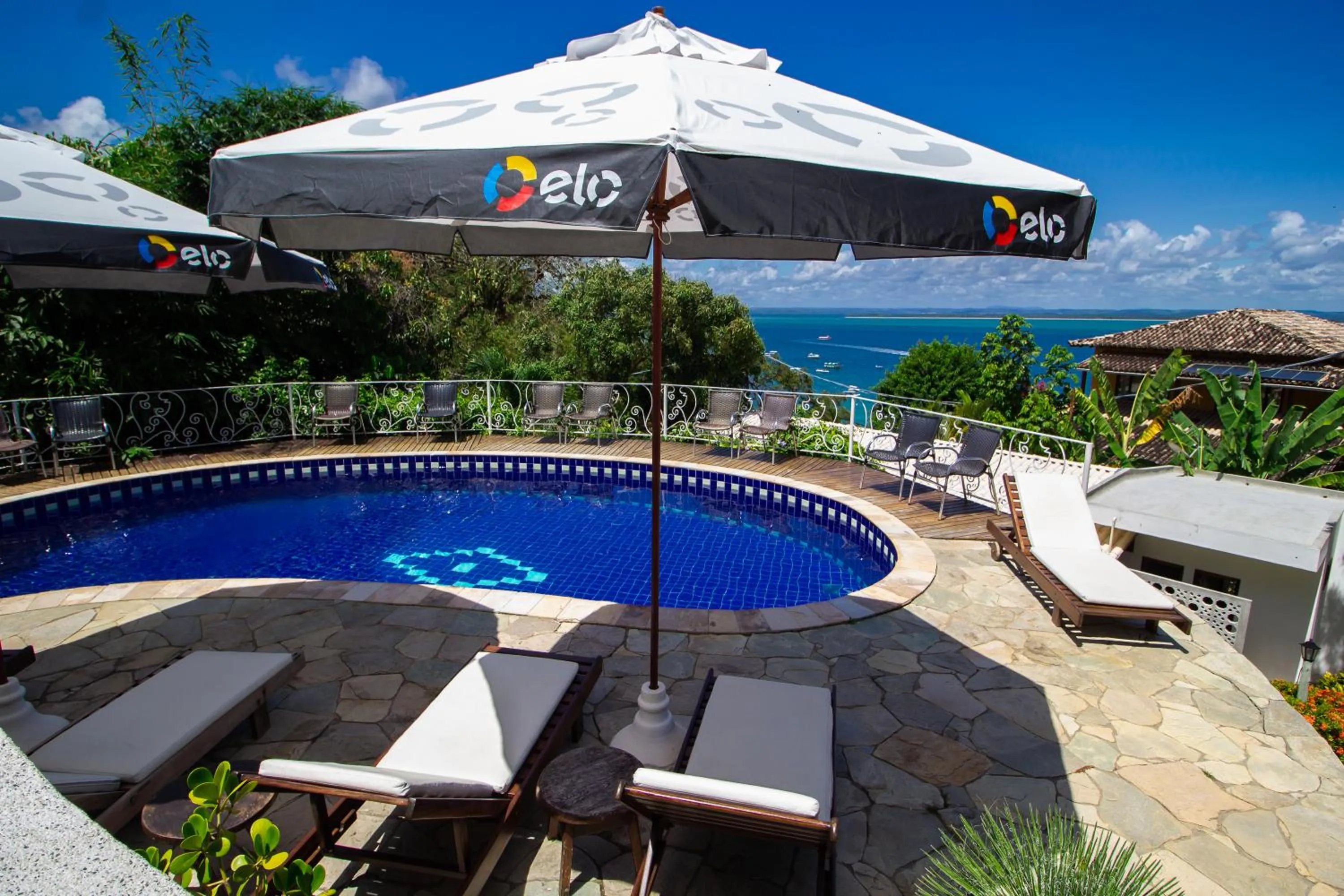 Swimming pool in Pousada Natureza