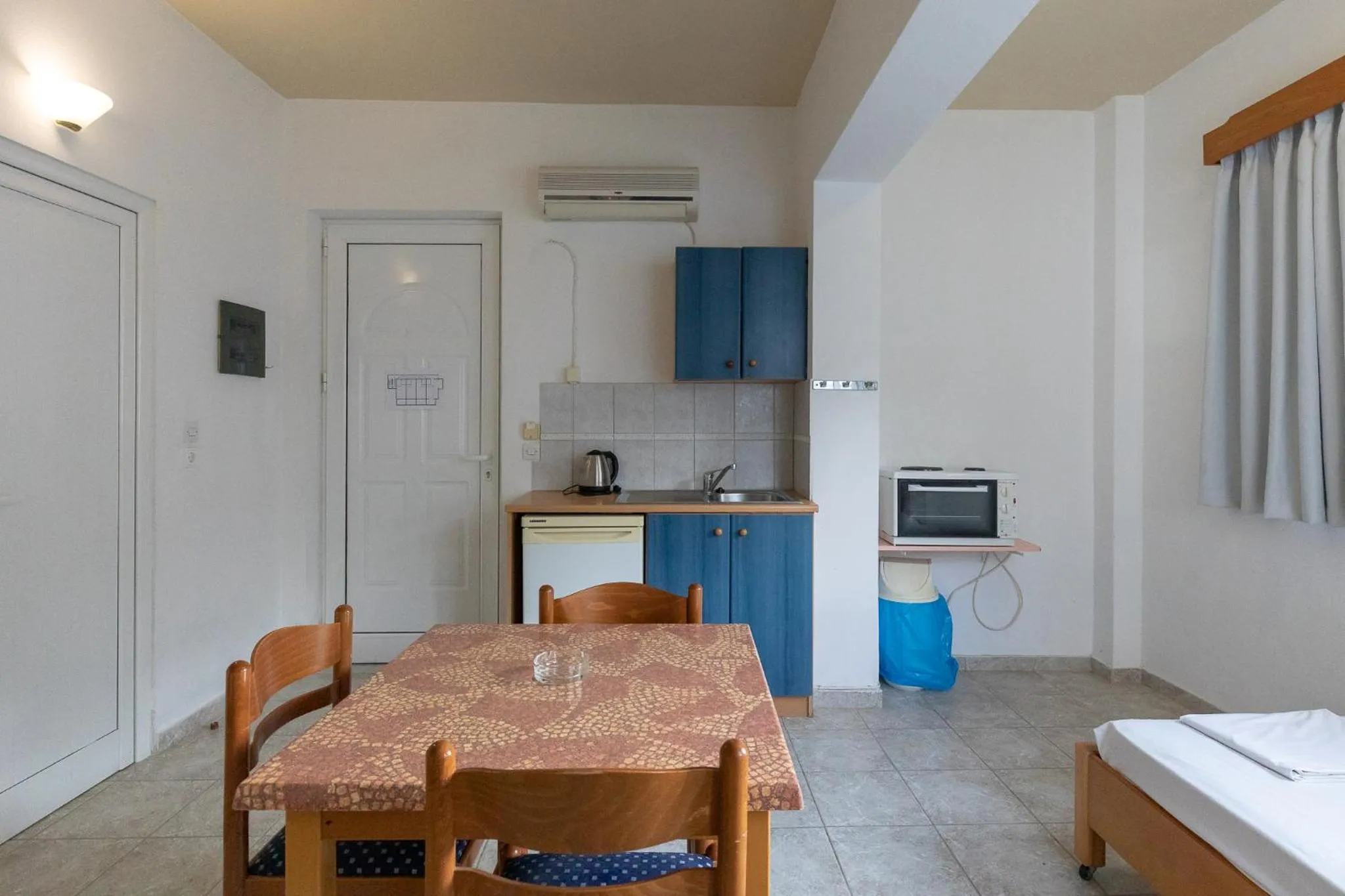 Kitchen or kitchenette, Bed in Faliraki Dream Studios & Apartments