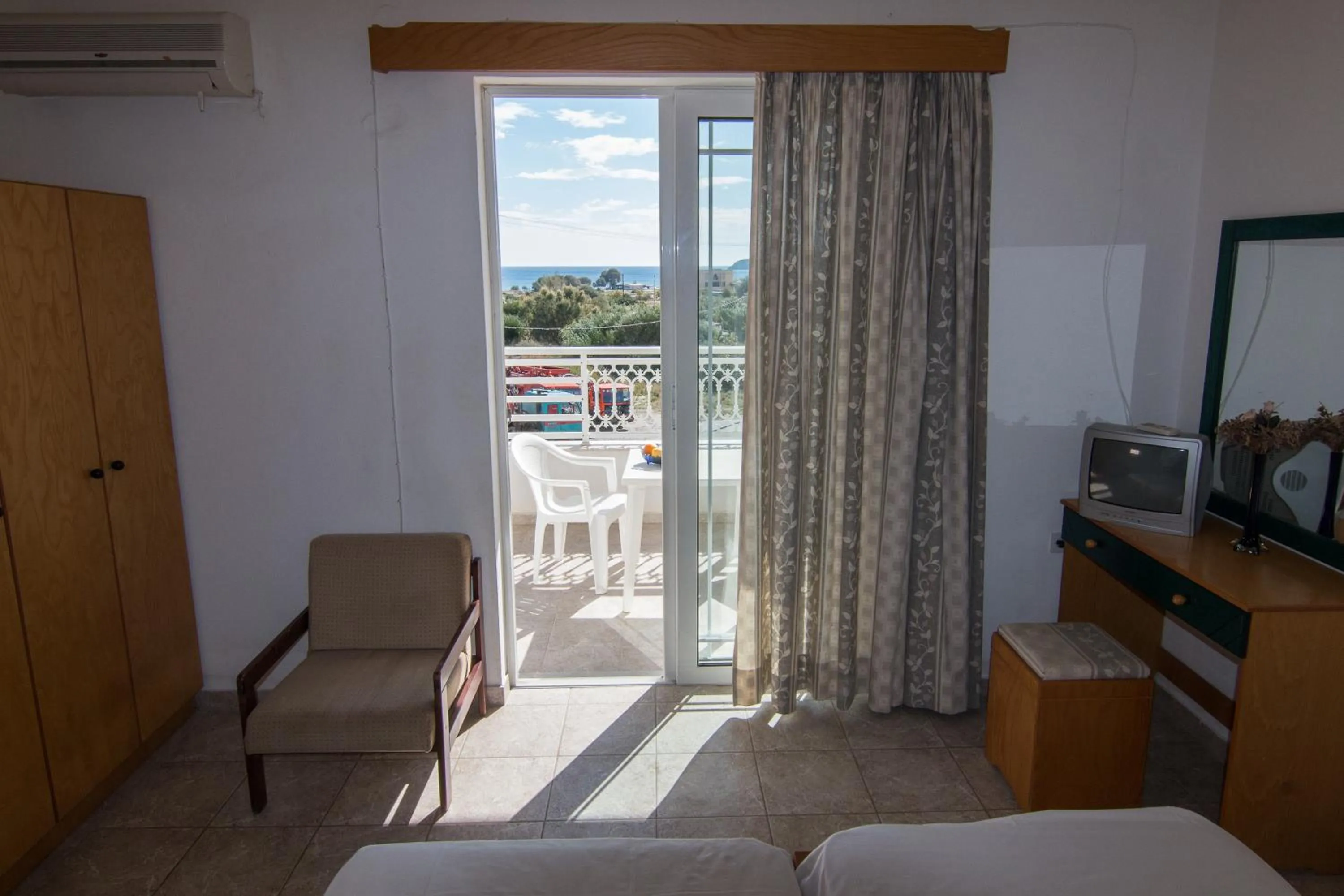 Balcony/Terrace, Bed in Faliraki Dream Studios & Apartments