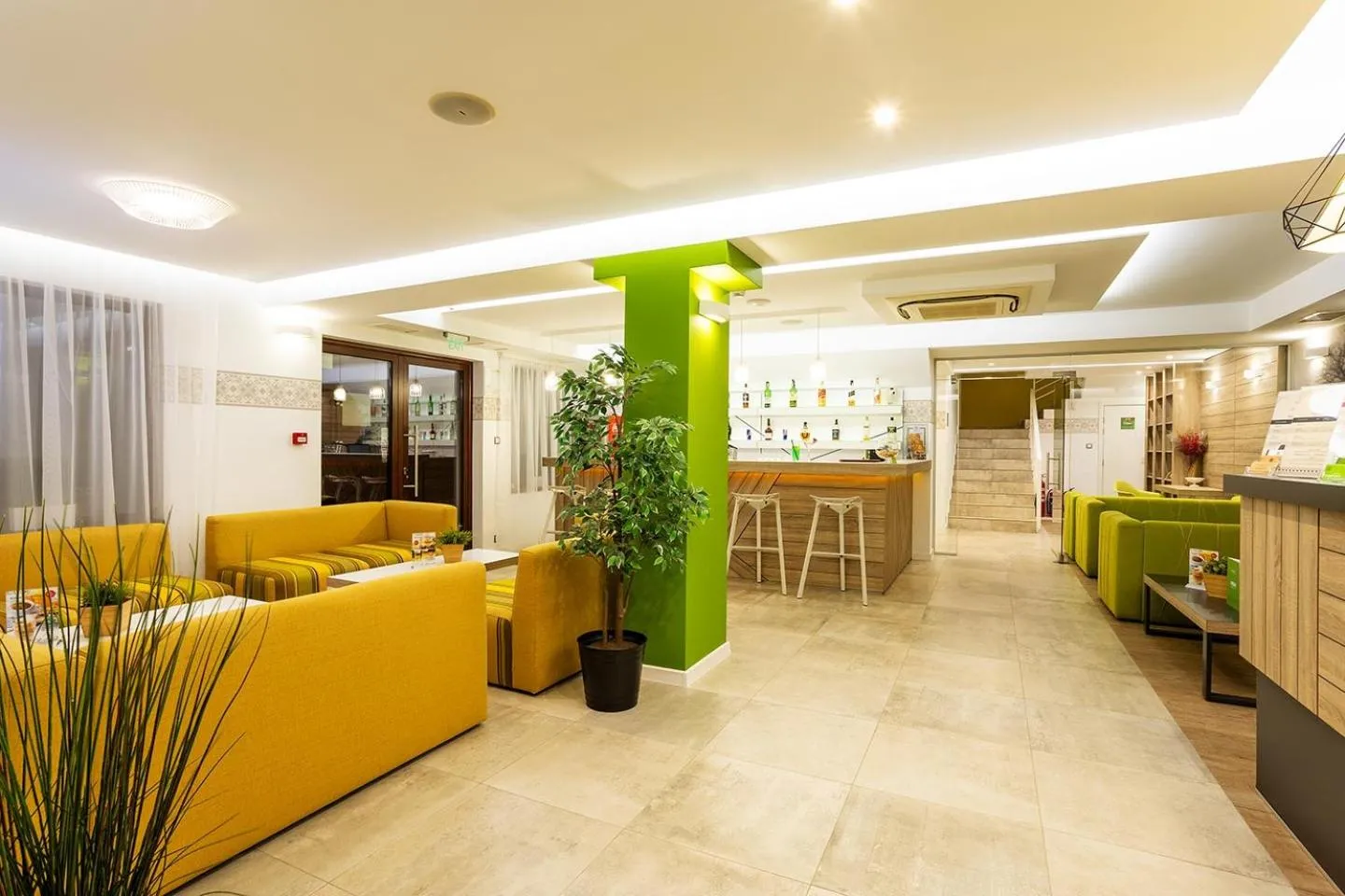 Lobby or reception in Hotel Compliment