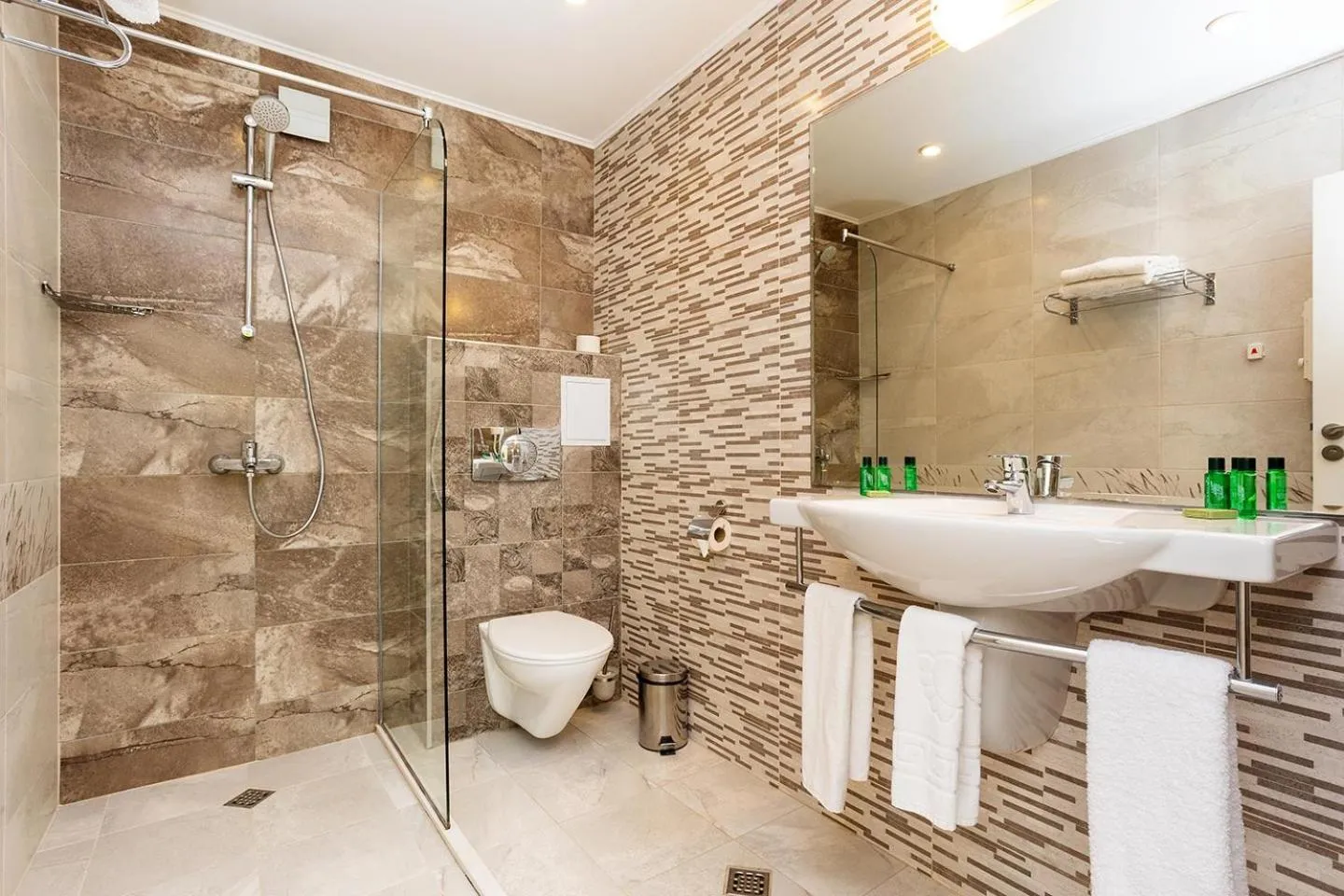 Shower in Hotel Compliment