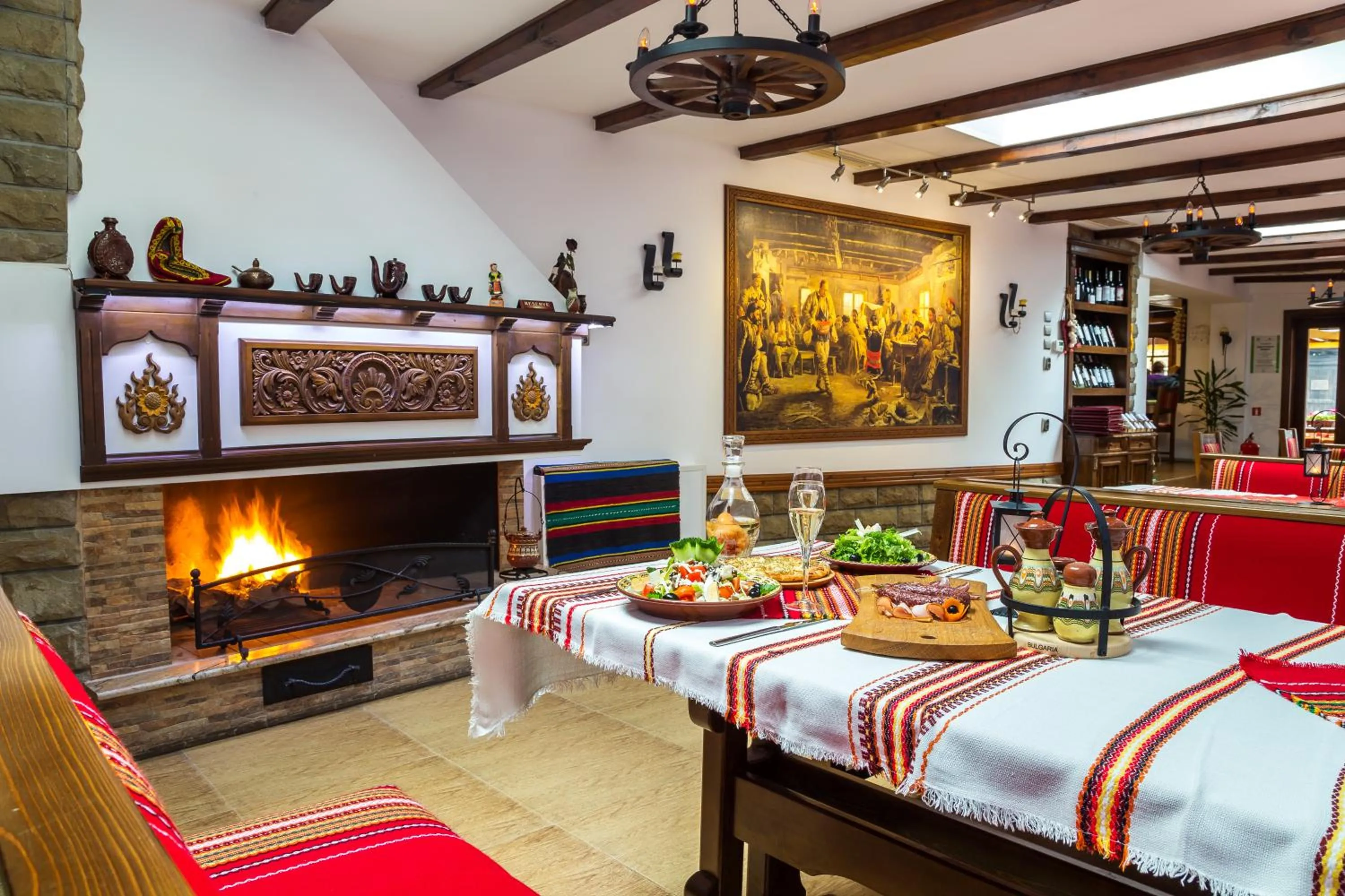 Restaurant/places to eat in Hotel Compliment