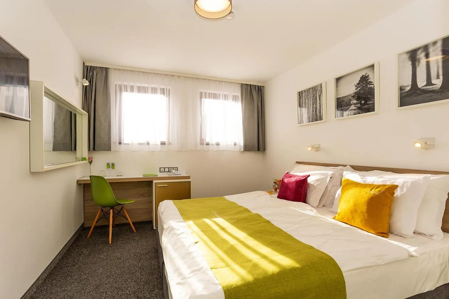Bed in Hotel Compliment