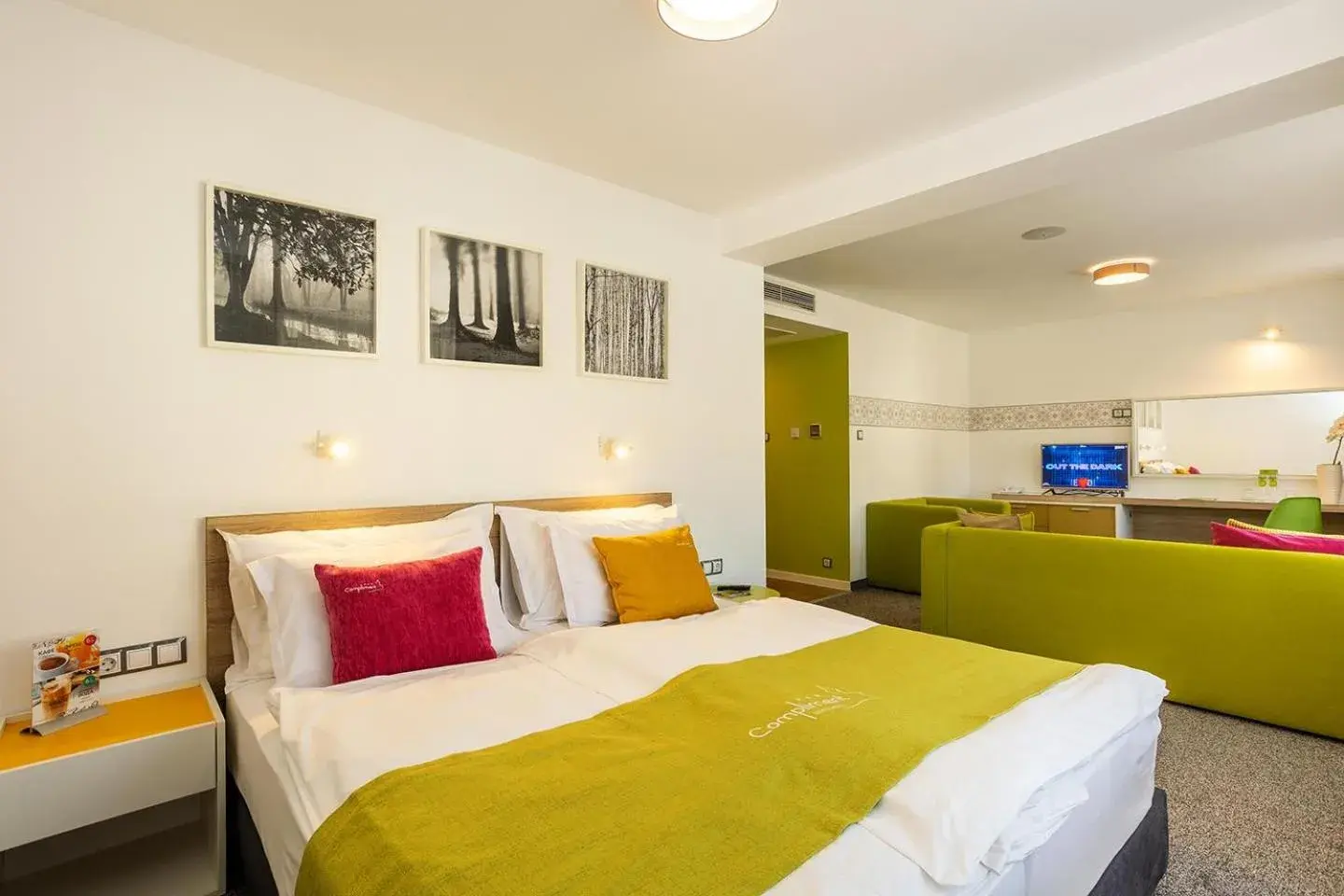 One-Bedroom Apartment in Hotel Compliment One-Bedroom Apartment in Hotel Compliment