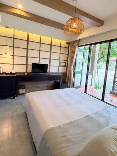 Double Room with Garden View in SUNSHINE BEACH Resort Double Room with Garden View in SUNSHINE BEACH Resort