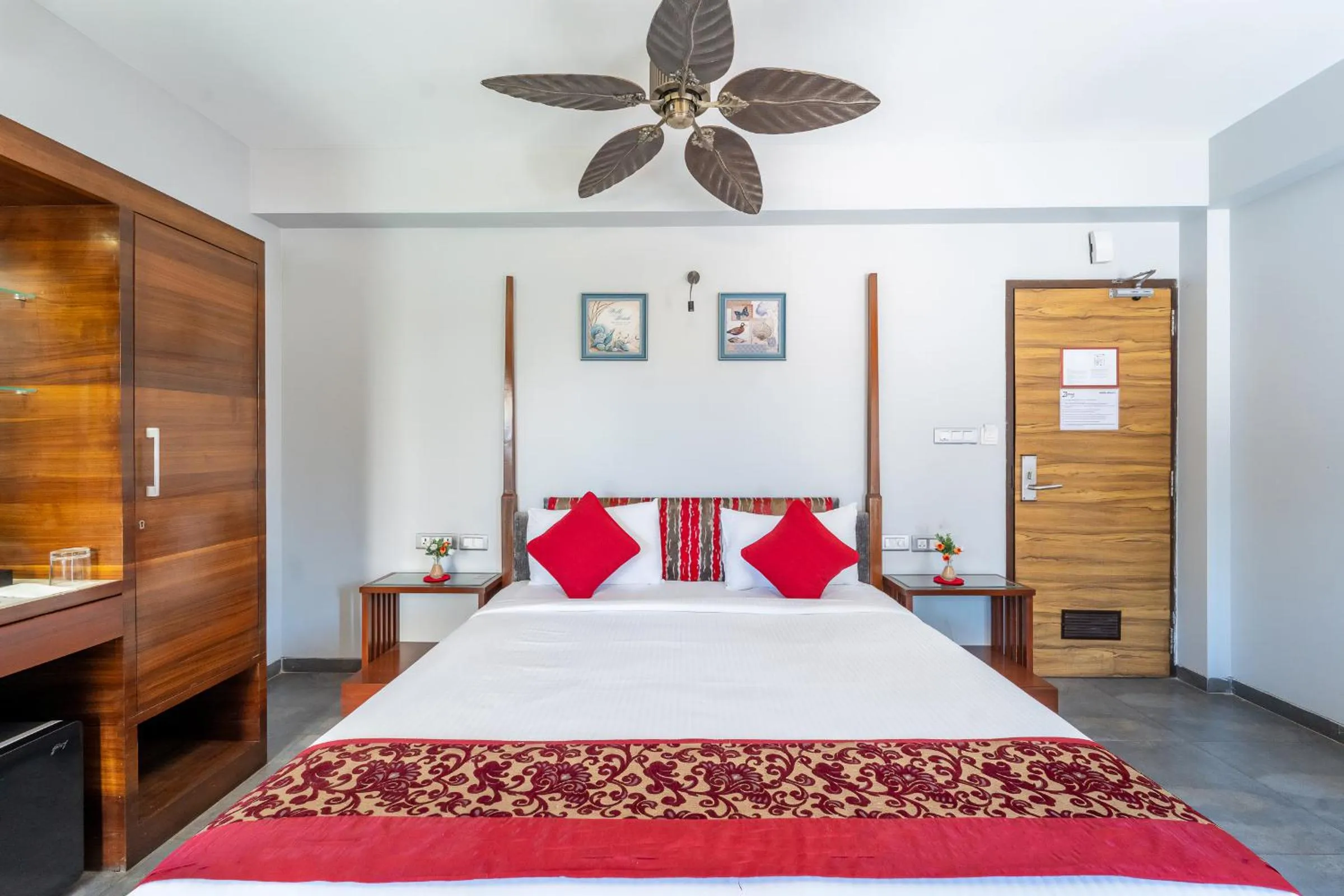 Bed in Zense Candolim