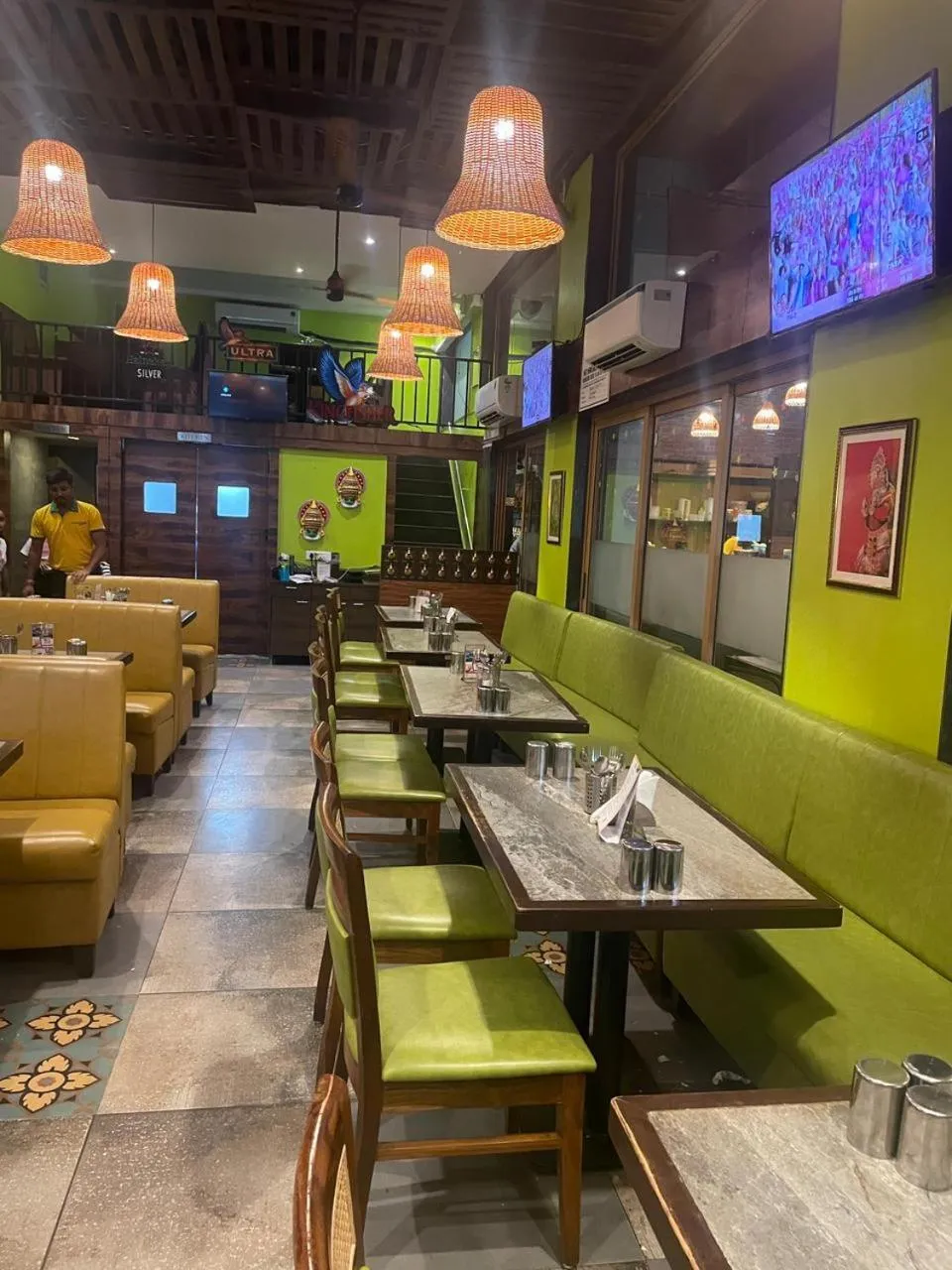 Restaurant/places to eat in Zense Candolim