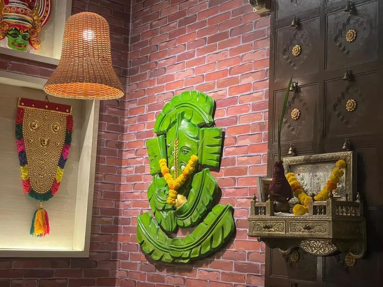 Restaurant/places to eat in Zense Candolim Restaurant/places to eat in Zense Candolim