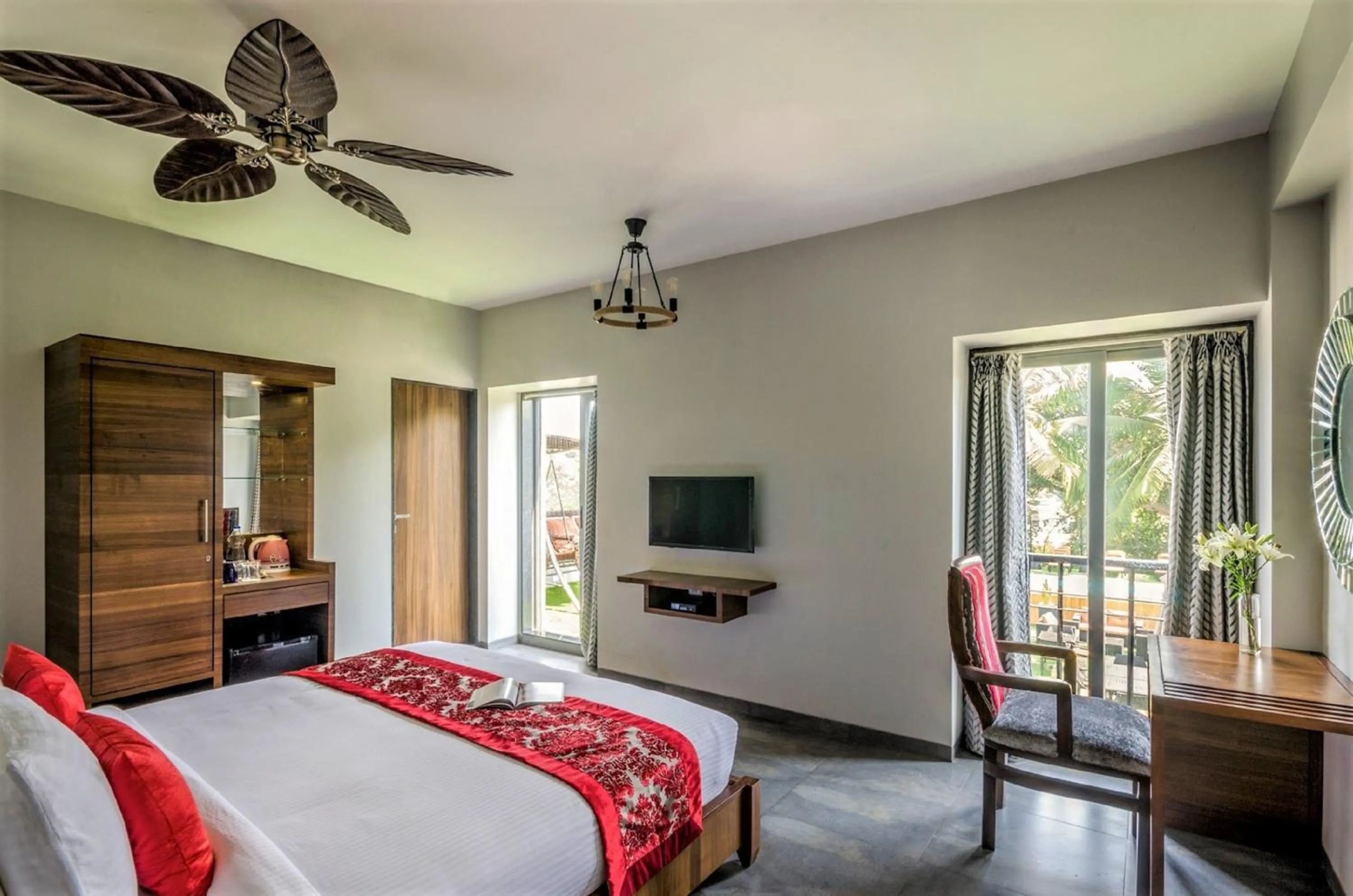 Photo of the whole room, Bed in Zense Candolim