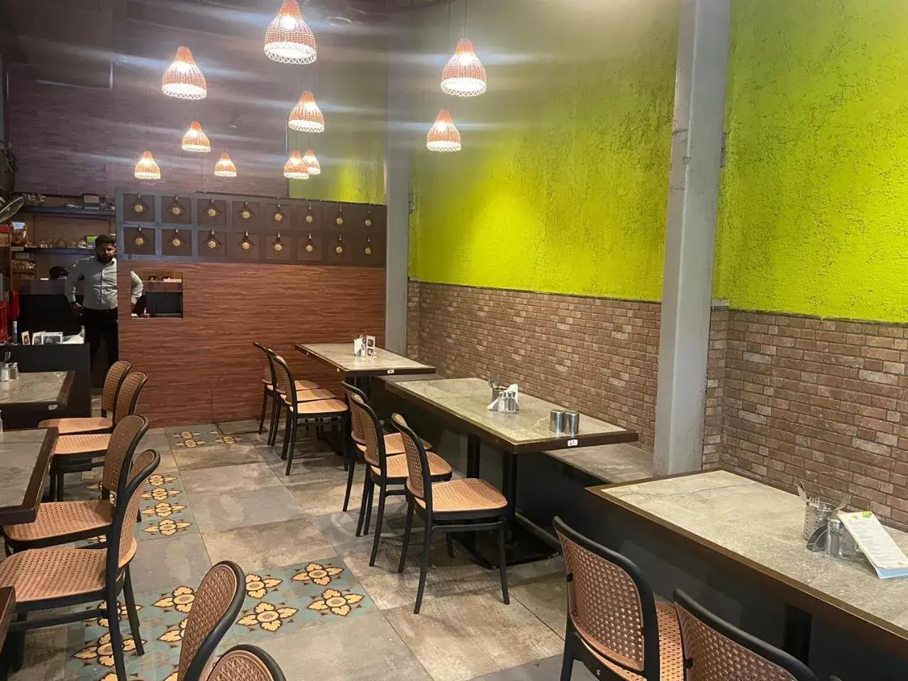 Restaurant/places to eat in Zense Candolim Restaurant/places to eat in Zense Candolim