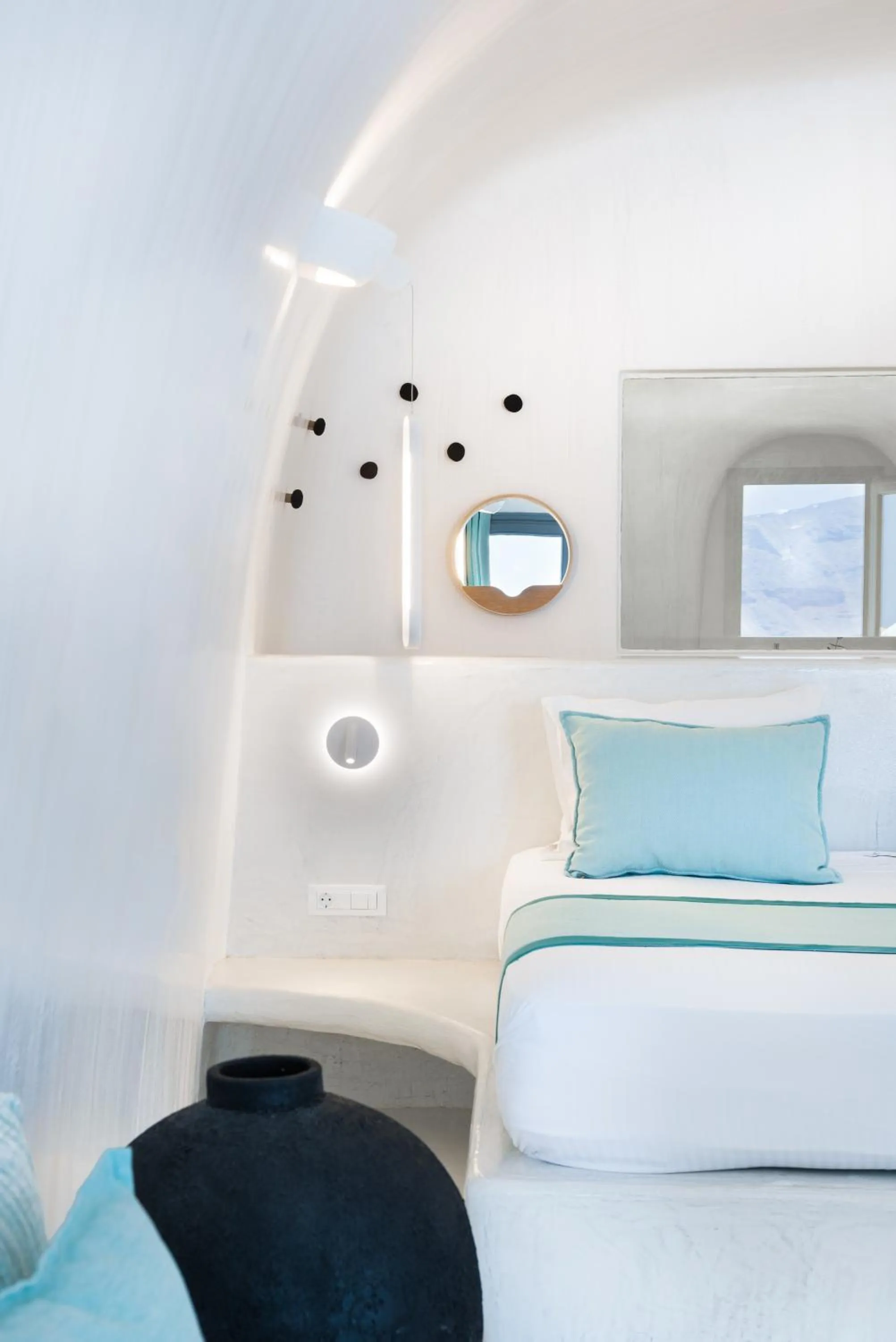 Bed in Maregio Suites