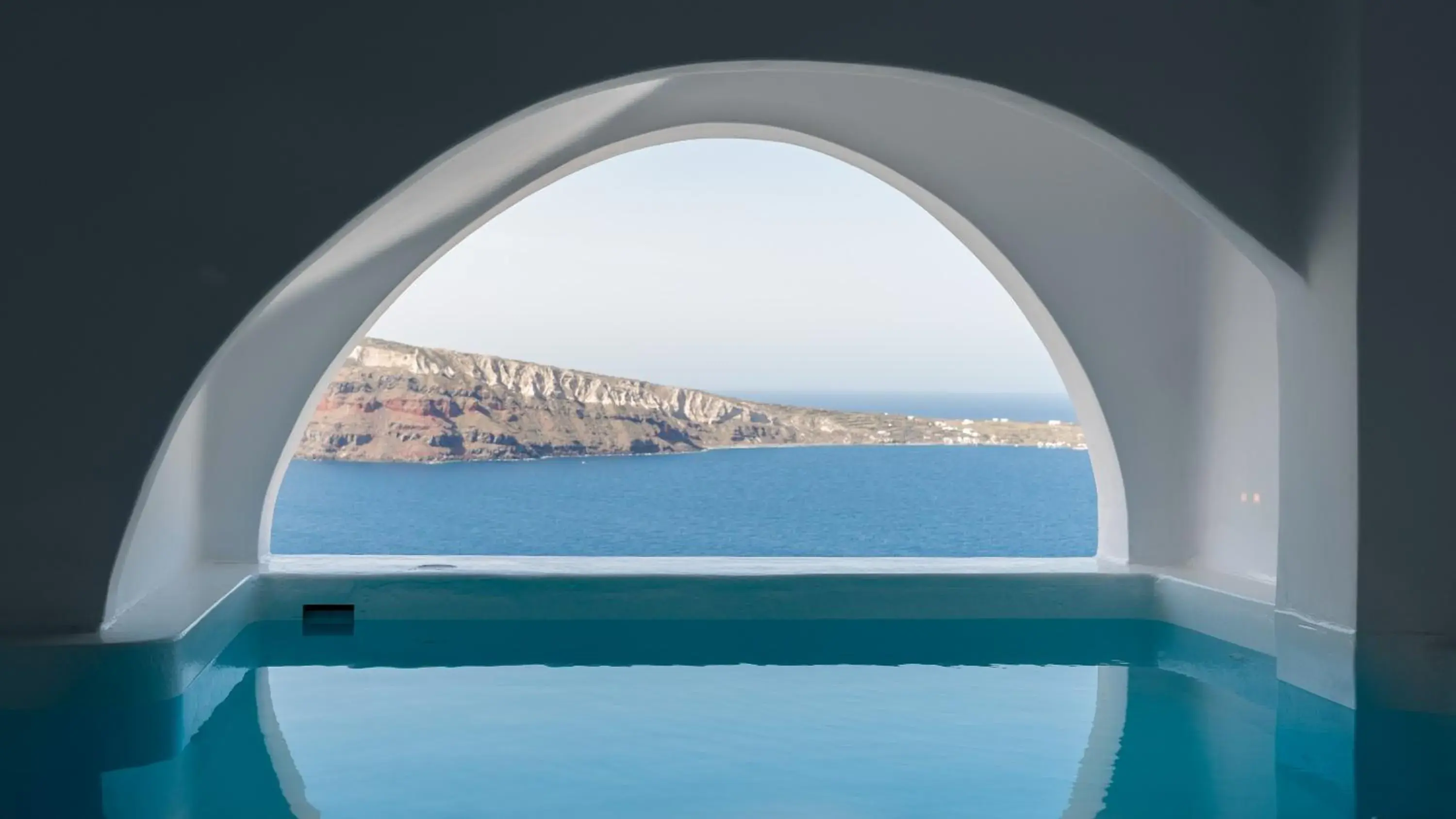 Swimming pool in Maregio Suites Swimming pool in Maregio Suites