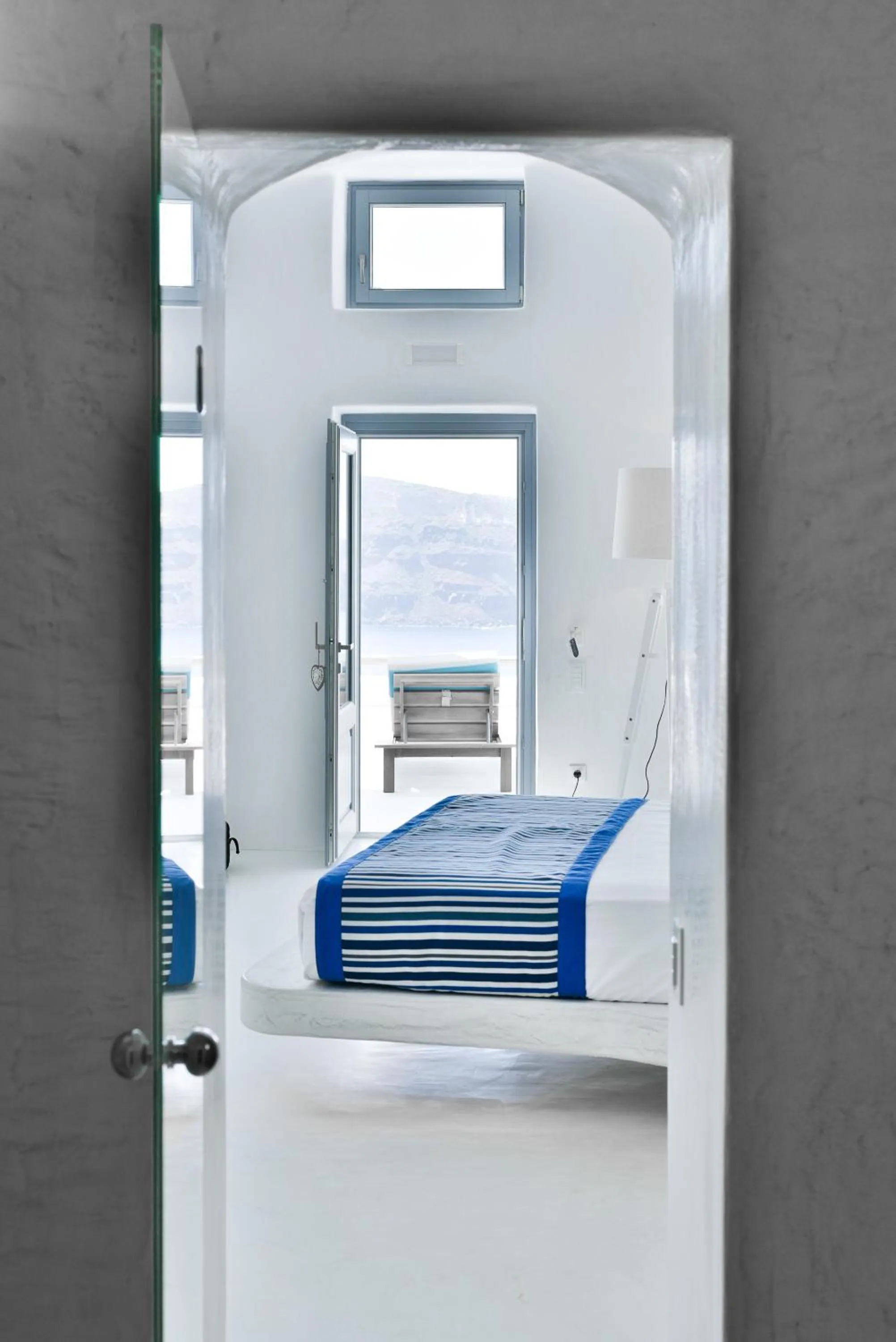 Bed in Maregio Suites