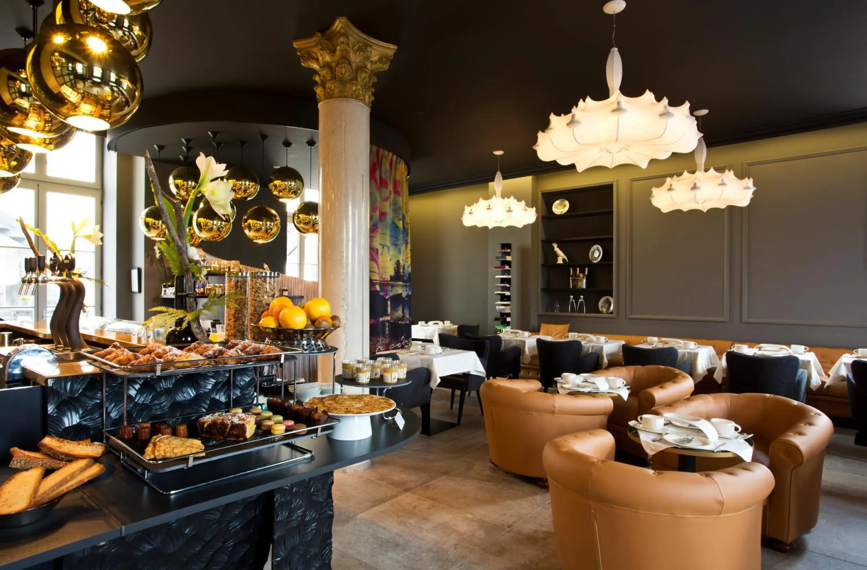 Lounge or bar in Empreinte Hotel & Spa Lounge or bar in Empreinte Hotel & Spa