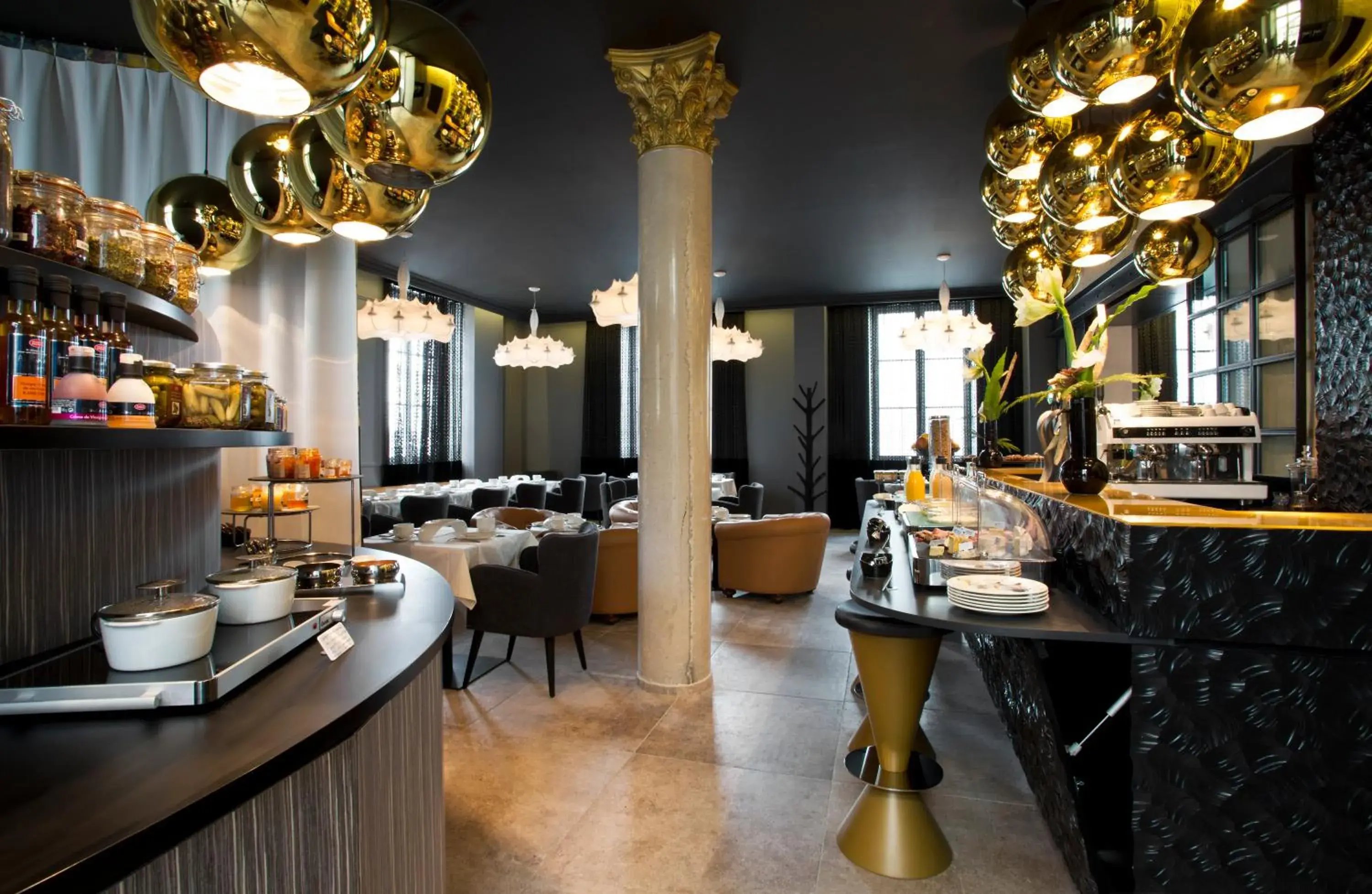 Lounge or bar in Empreinte Hotel & Spa Lounge or bar in Empreinte Hotel & Spa