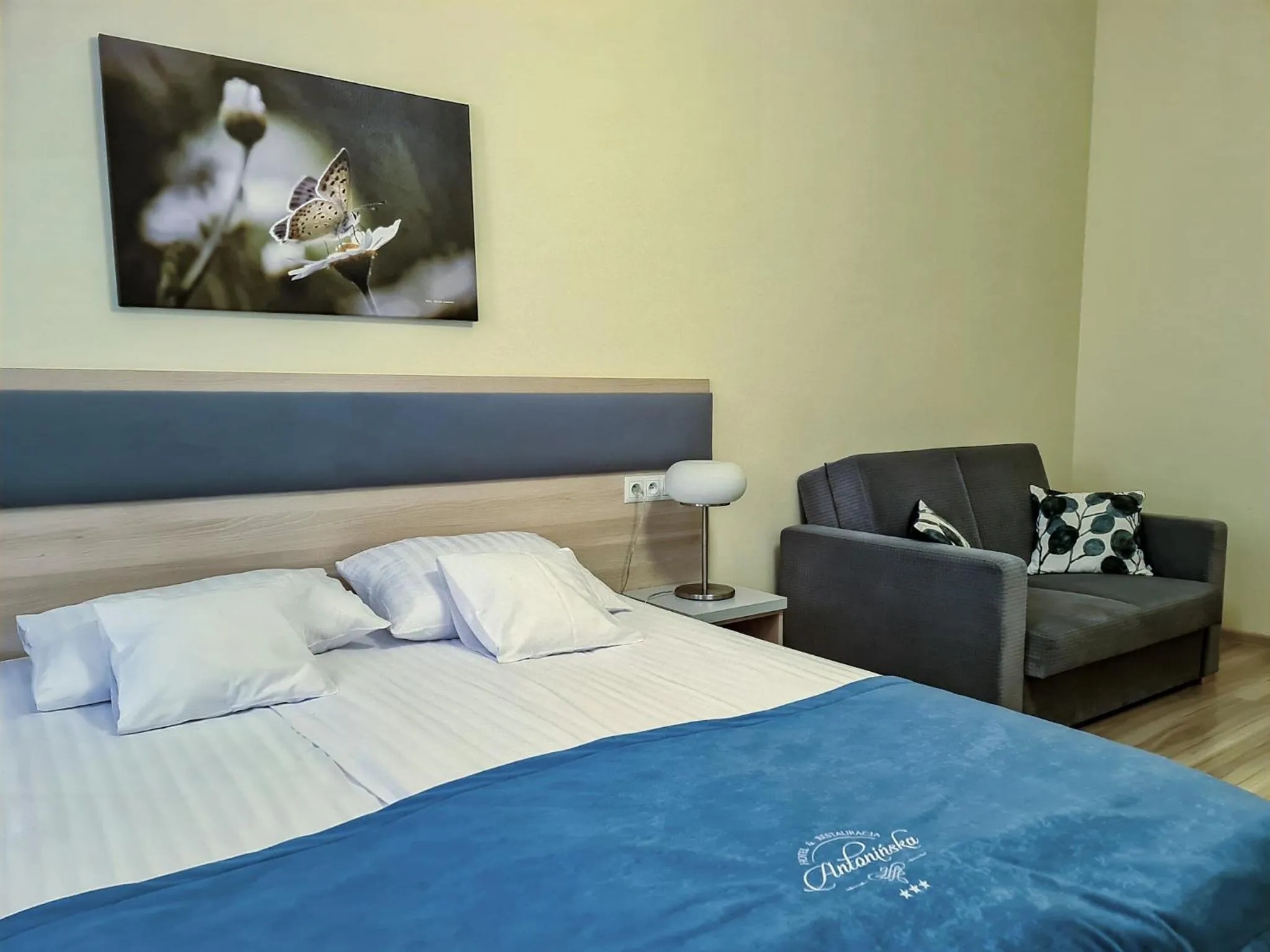 Bed in Antonińska Hotel & Apartamenty