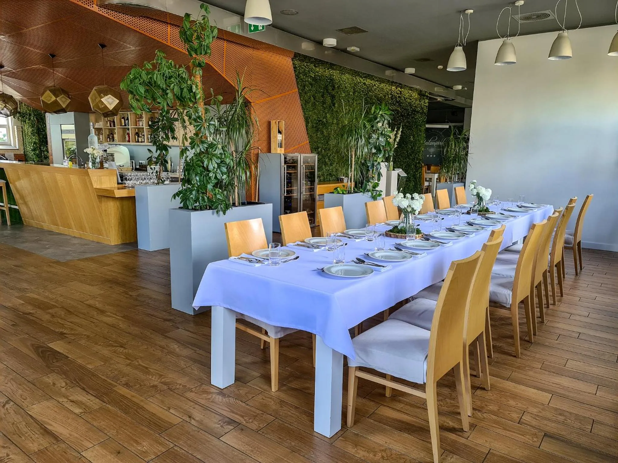 Restaurant/places to eat in Antonińska Hotel & Apartamenty