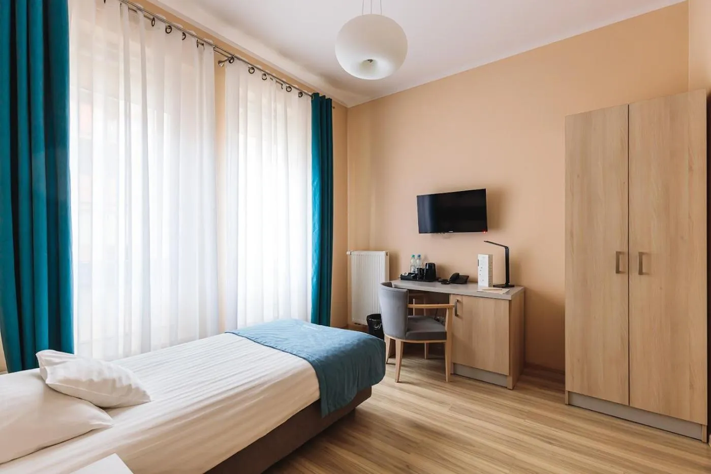 Bed in Antonińska Hotel & Apartamenty