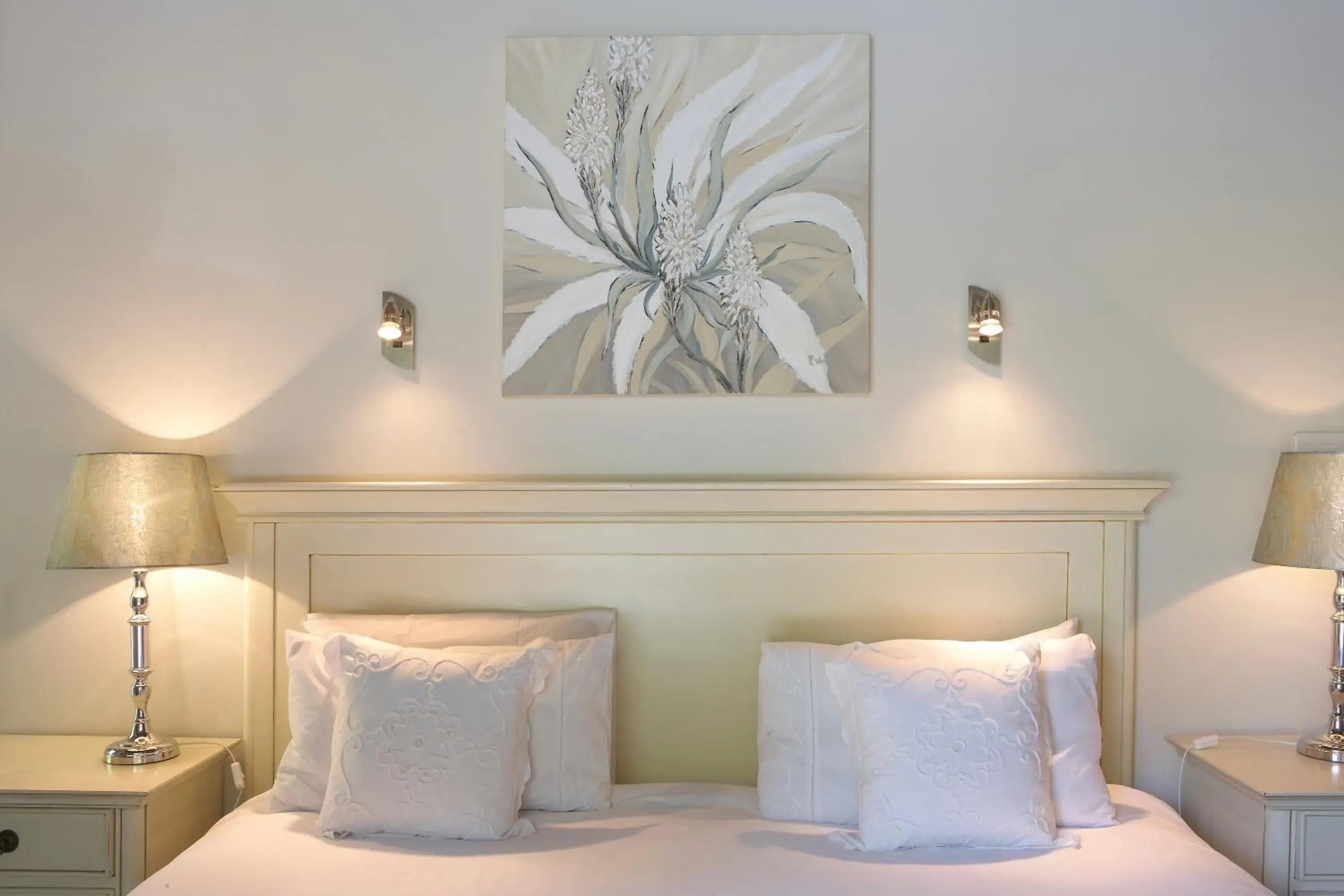 Bed in Yellow Aloe Bed in Yellow Aloe